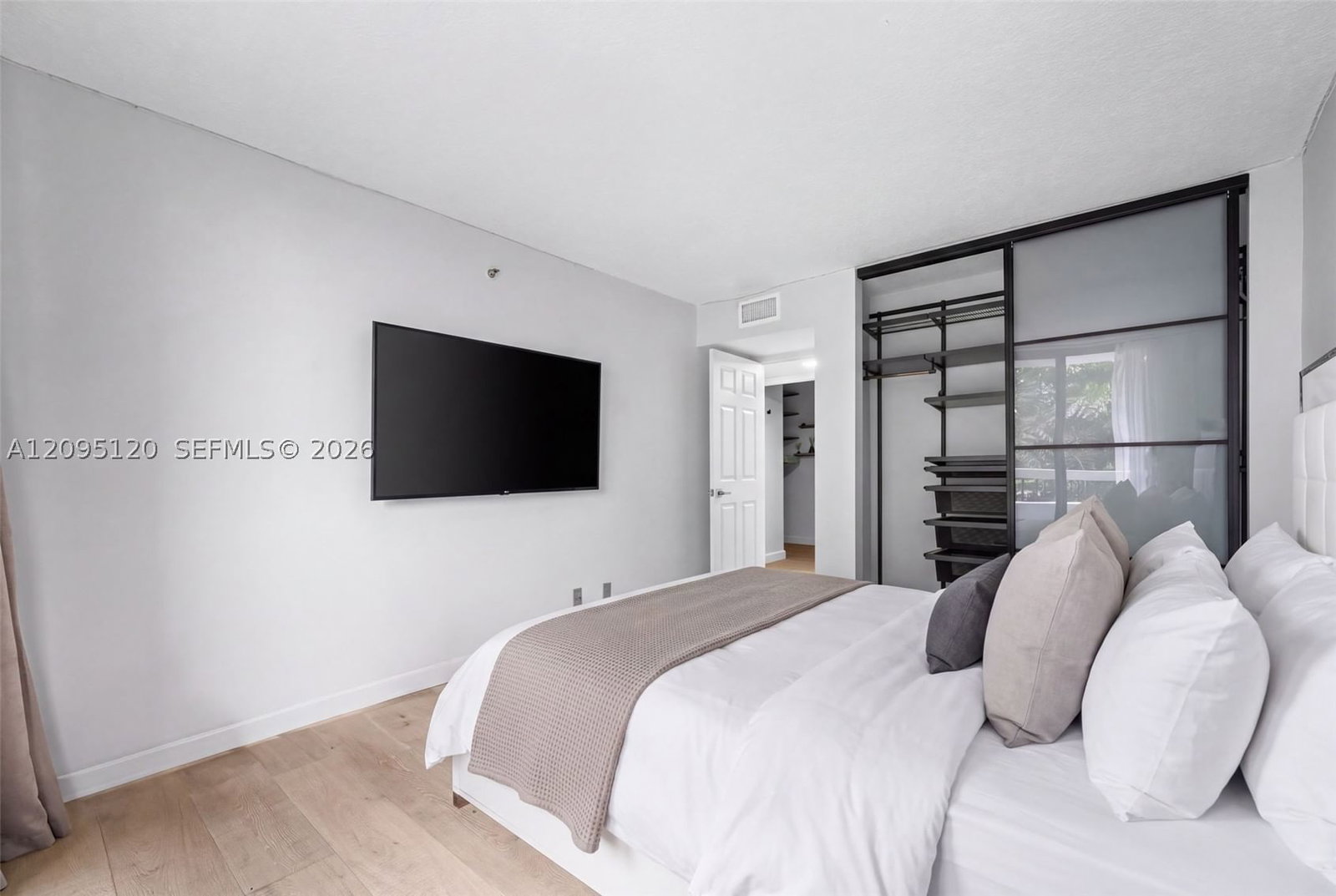 Real estate property located at 23200 Camino Del Mar #305, Palm Beach, La Residence Condo, Boca Raton, FL