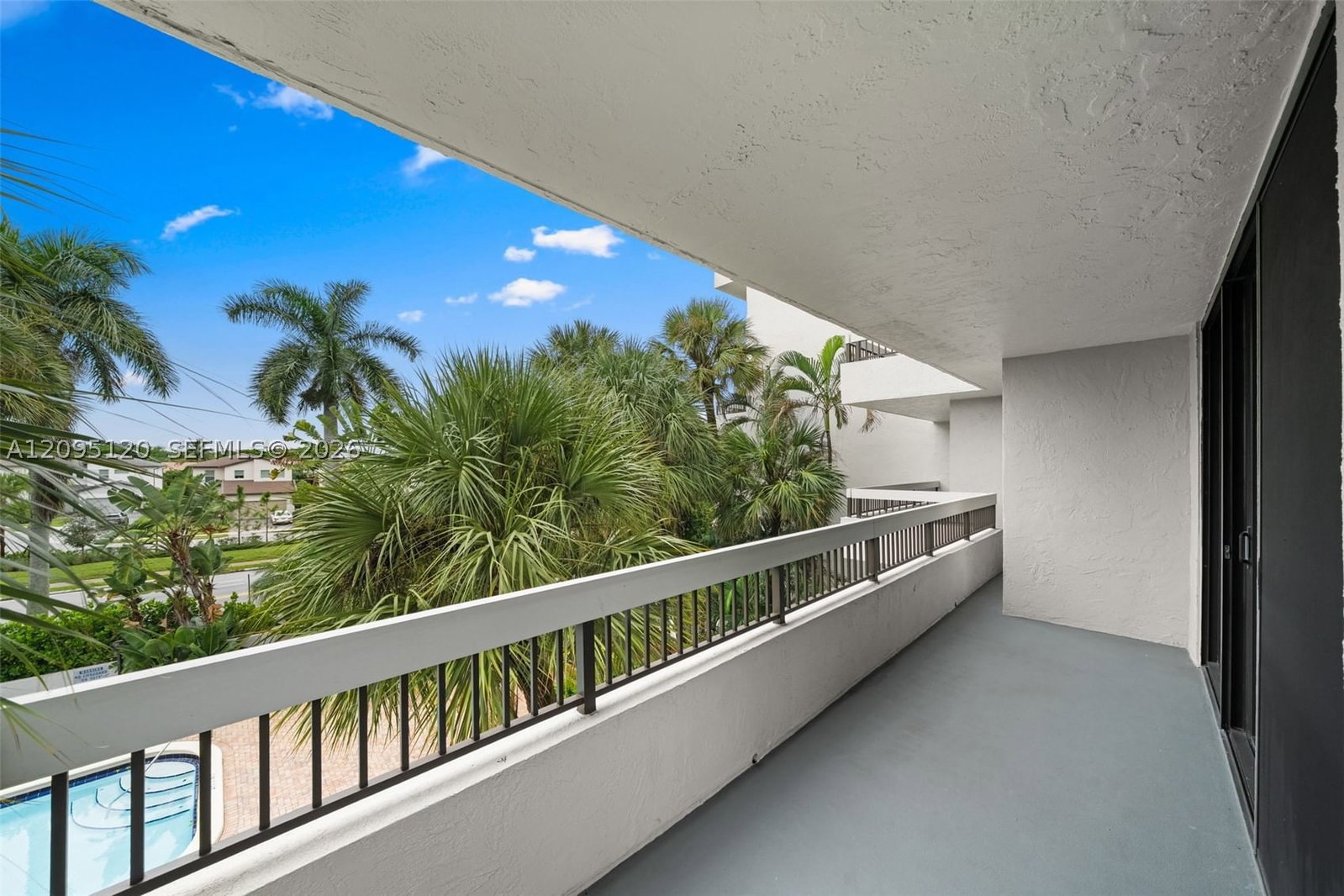 Real estate property located at 23200 Camino Del Mar #305, Palm Beach, La Residence Condo, Boca Raton, FL
