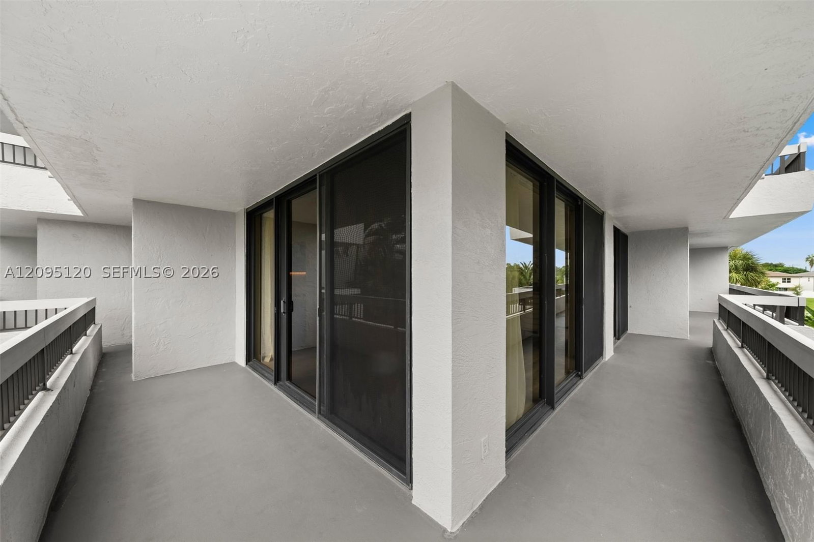 Real estate property located at 23200 Camino Del Mar #305, Palm Beach, La Residence Condo, Boca Raton, FL