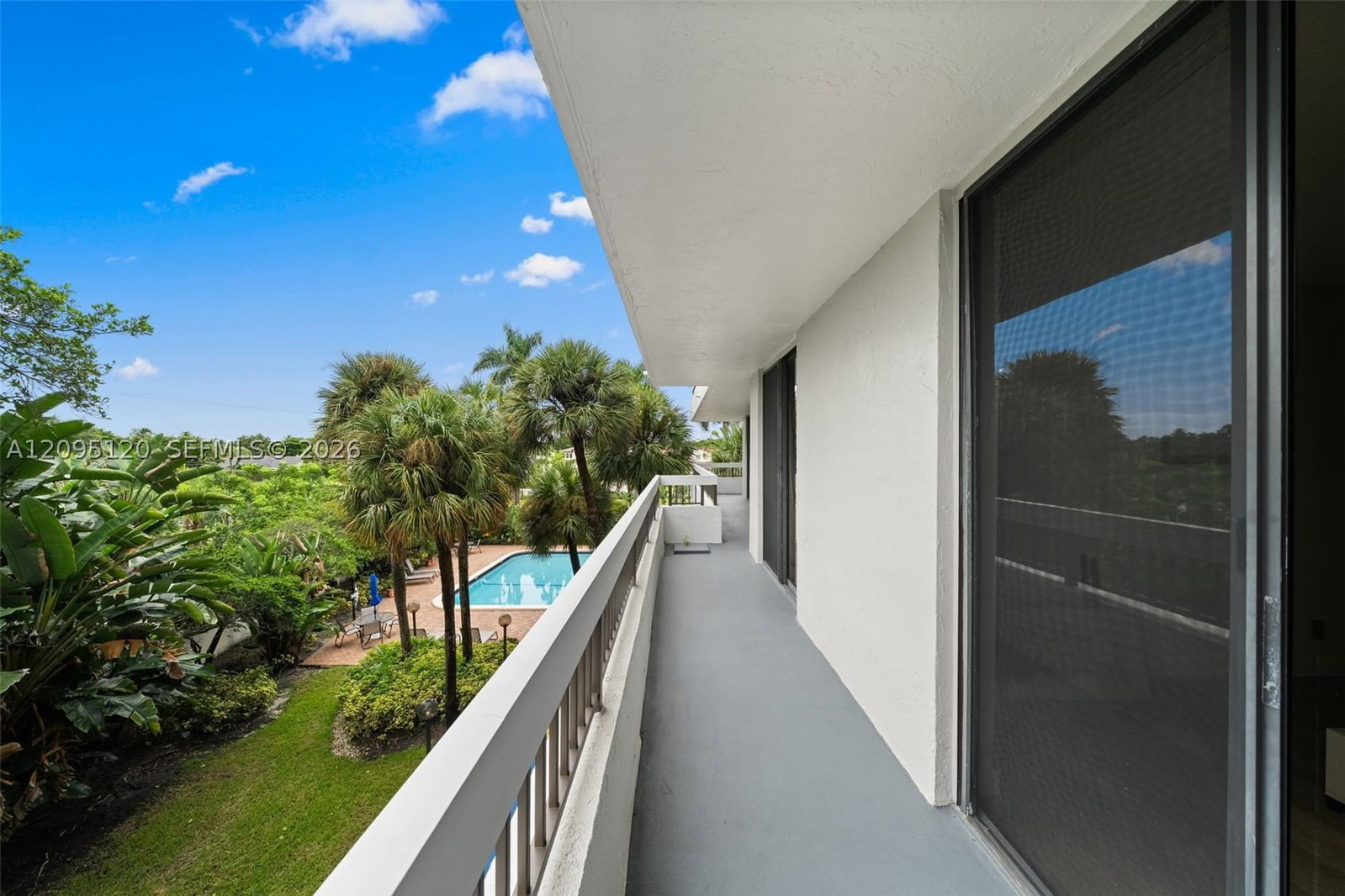 Real estate property located at 23200 Camino Del Mar #305, Palm Beach, La Residence Condo, Boca Raton, FL
