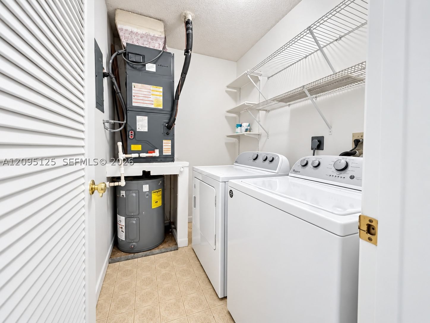 Real estate property located at 8982 Sample Rd #204, Broward, Oxford Condo, Coral Springs, FL
