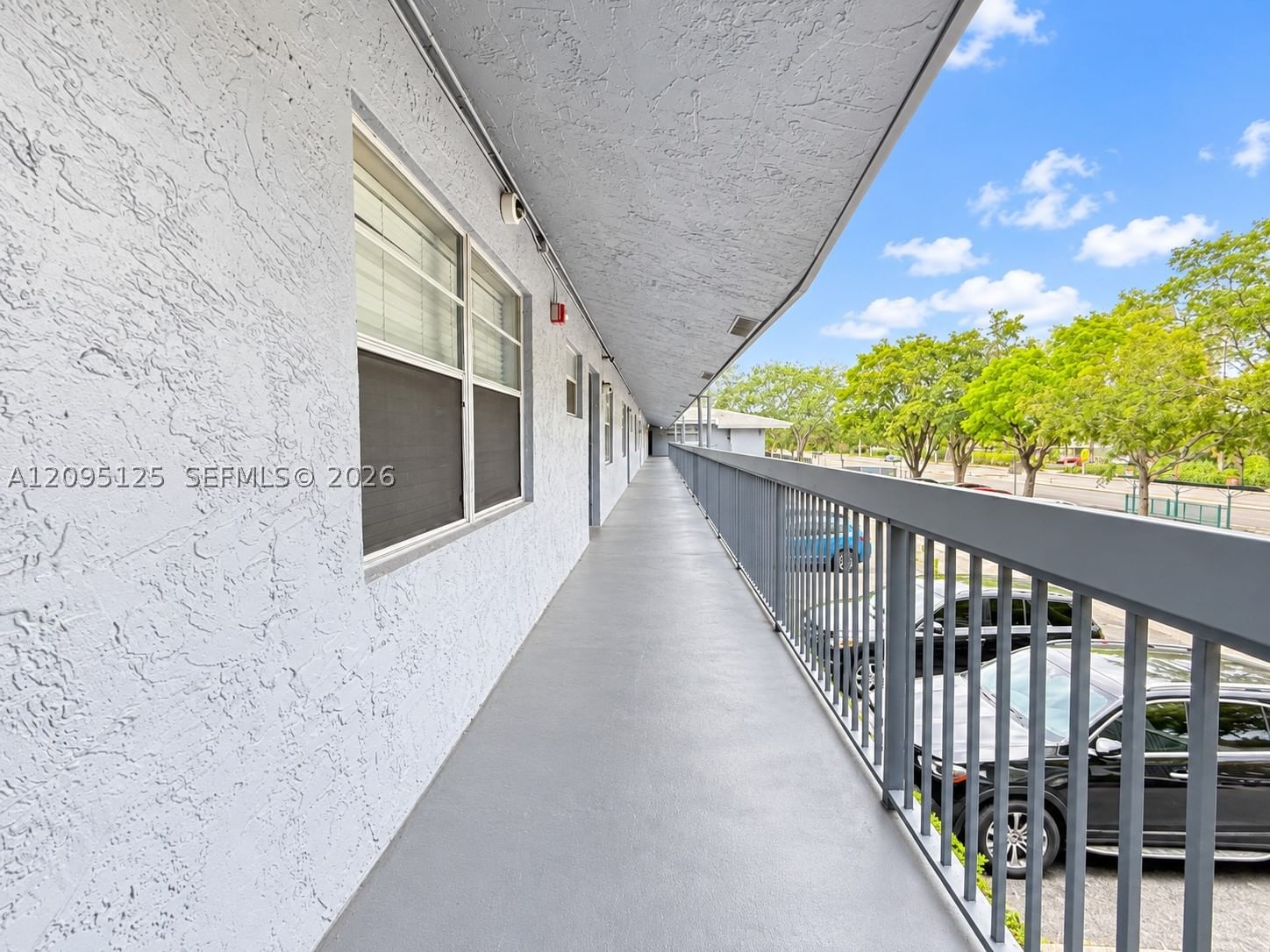 Real estate property located at 8982 Sample Rd #204, Broward, Oxford Condo, Coral Springs, FL