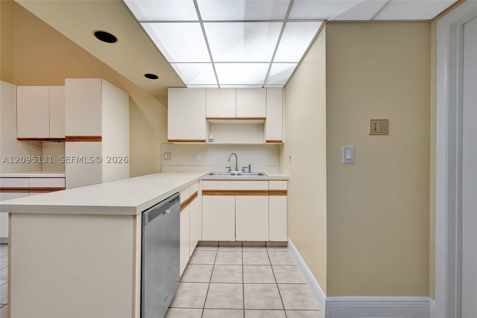 Real estate property located at 1043 113th Ter, Broward, Pembroke Lakes South, Pembroke Pines, FL