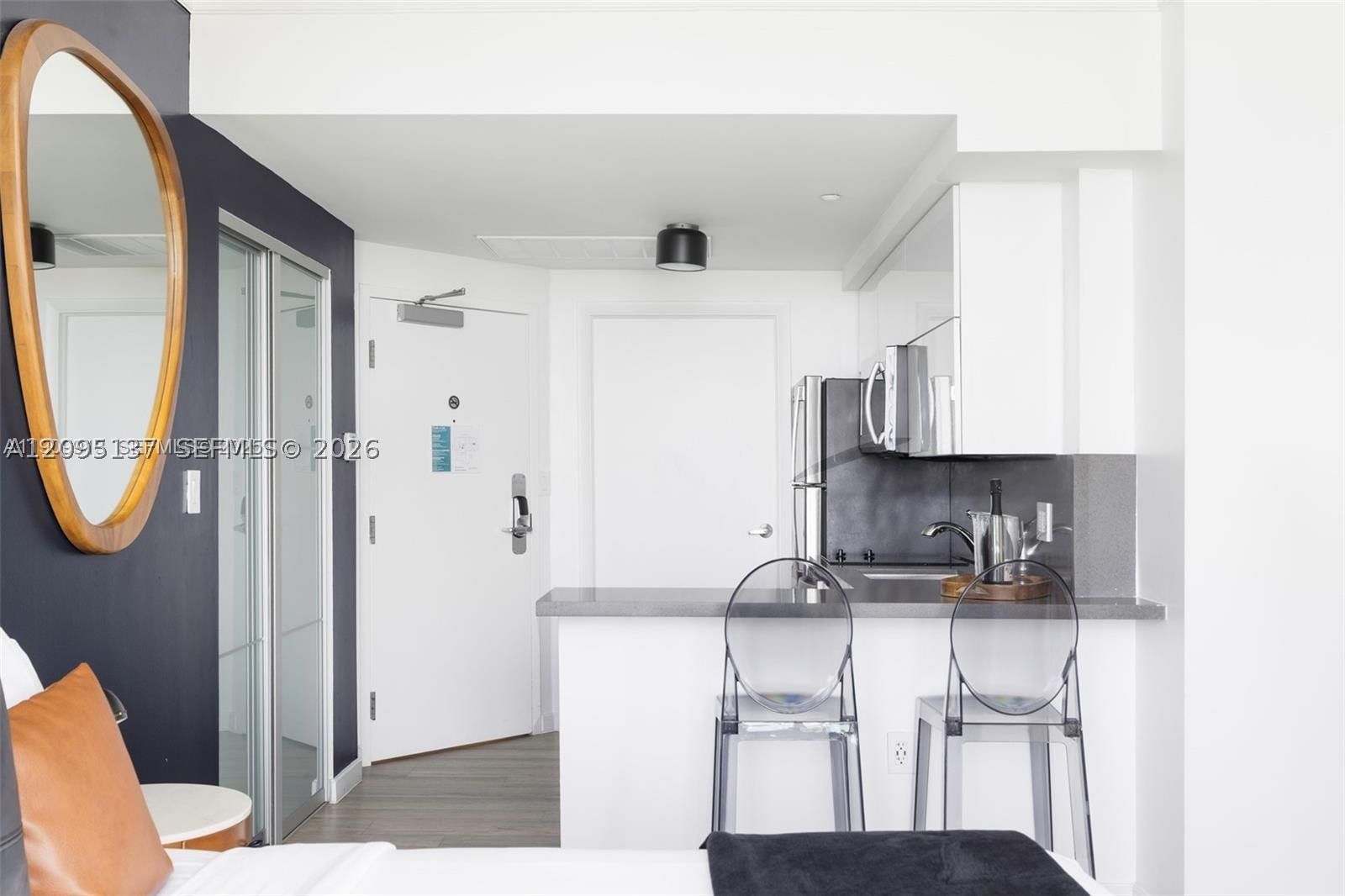 Real estate property located at 2889 Mcfarlane Rd #1512, Miami-dade, Mutiny Park Condo, Miami, FL