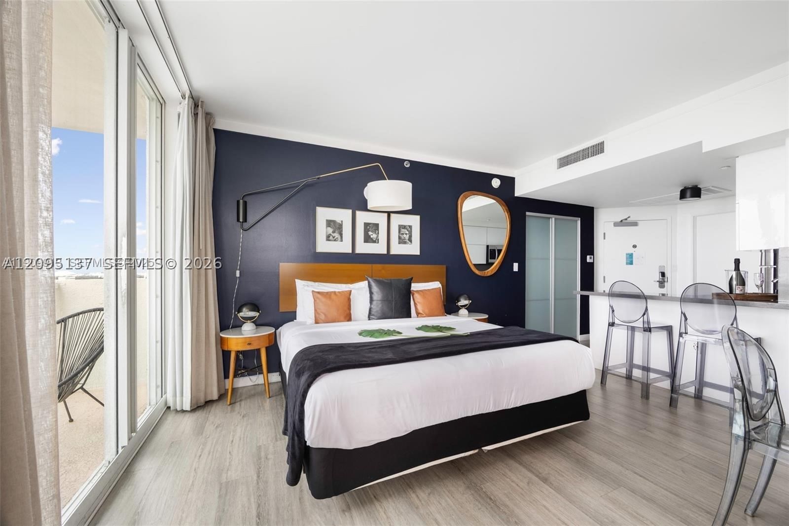 Real estate property located at 2889 Mcfarlane Rd #1512, Miami-dade, Mutiny Park Condo, Miami, FL