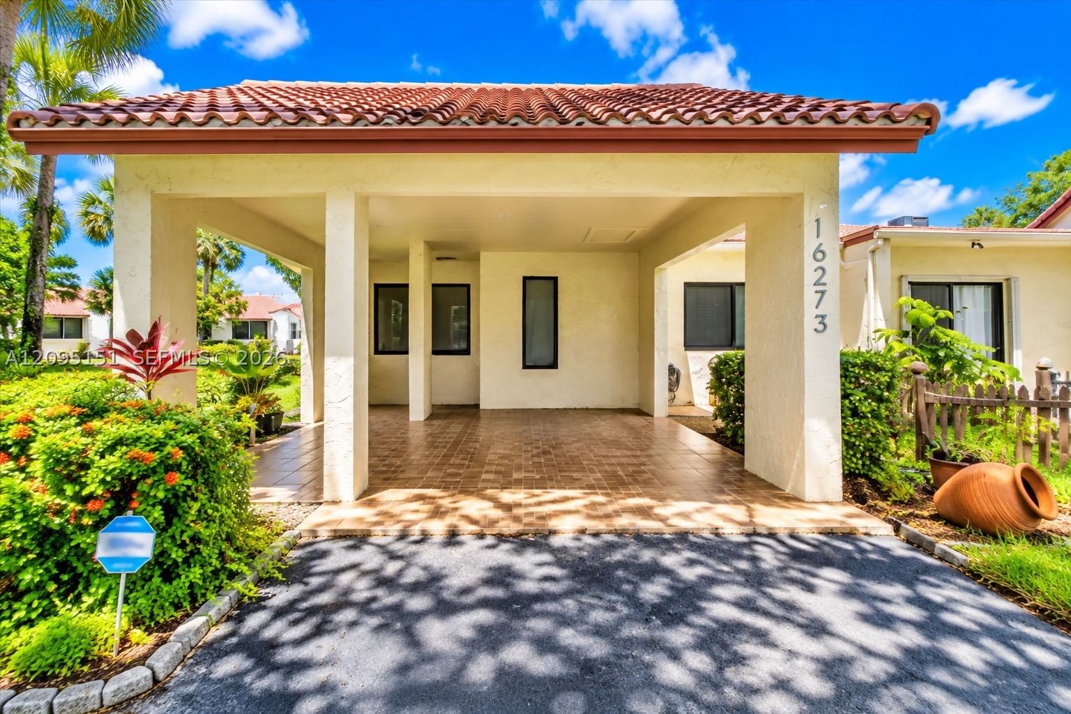 Real estate property located at 16273 Laurel Dr #7, Broward, Villas Of Bonaventure, Weston, FL