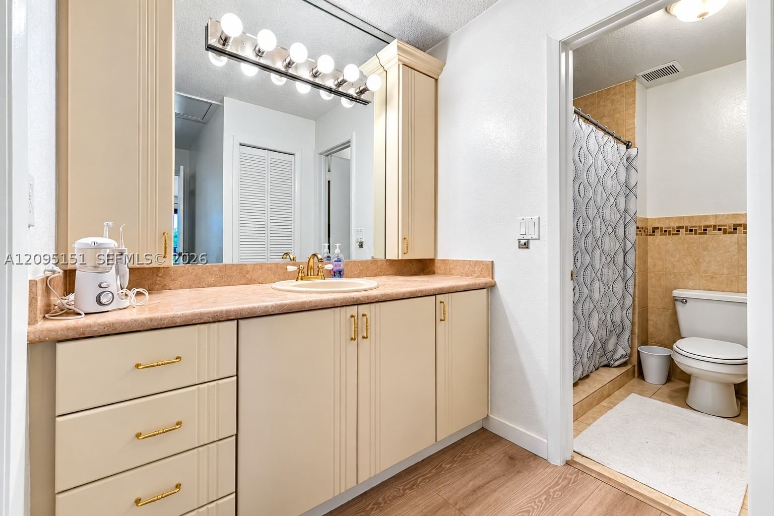 Real estate property located at 16273 Laurel Dr #7, Broward, Villas Of Bonaventure, Weston, FL