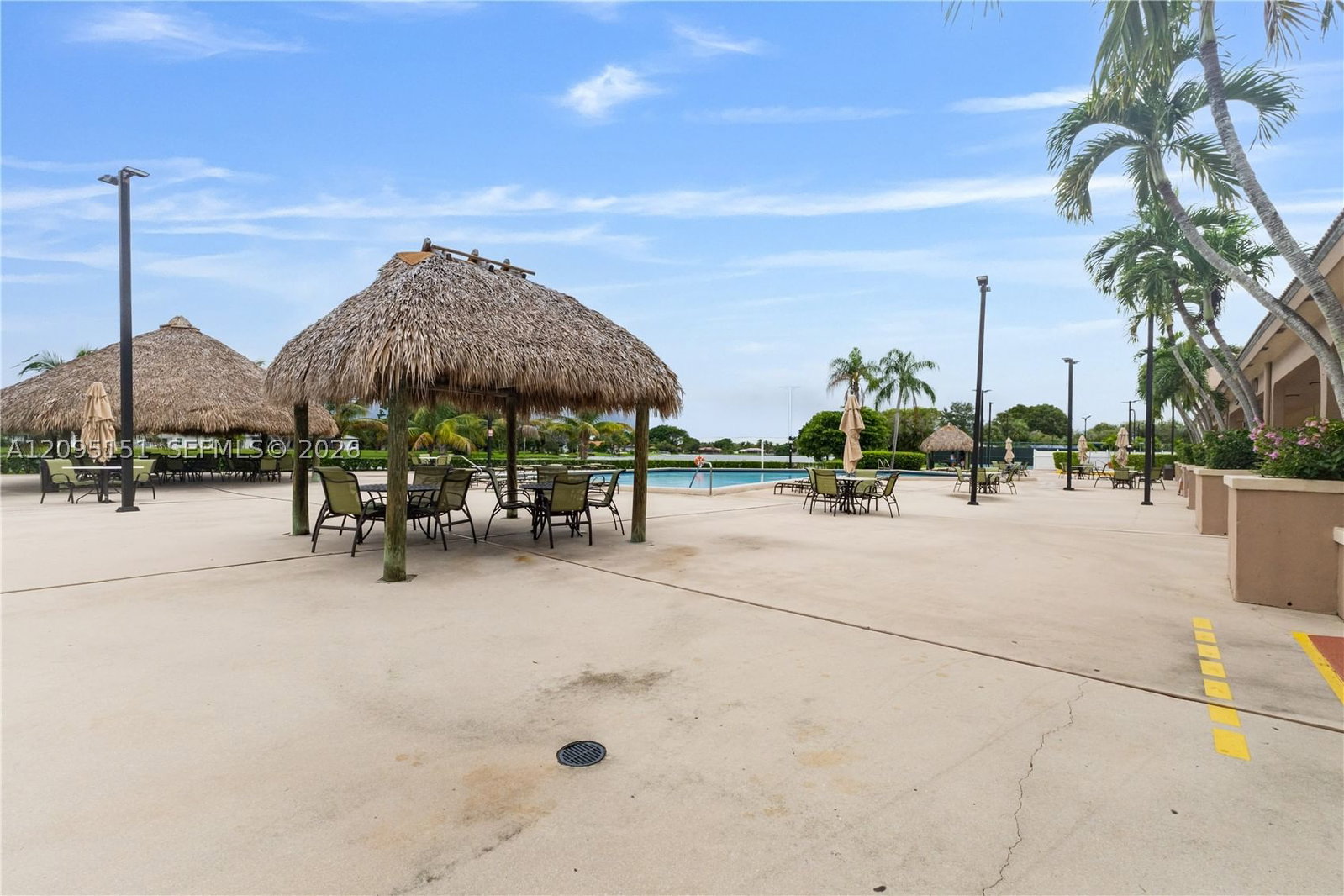 Real estate property located at 16273 Laurel Dr #7, Broward, Villas Of Bonaventure, Weston, FL