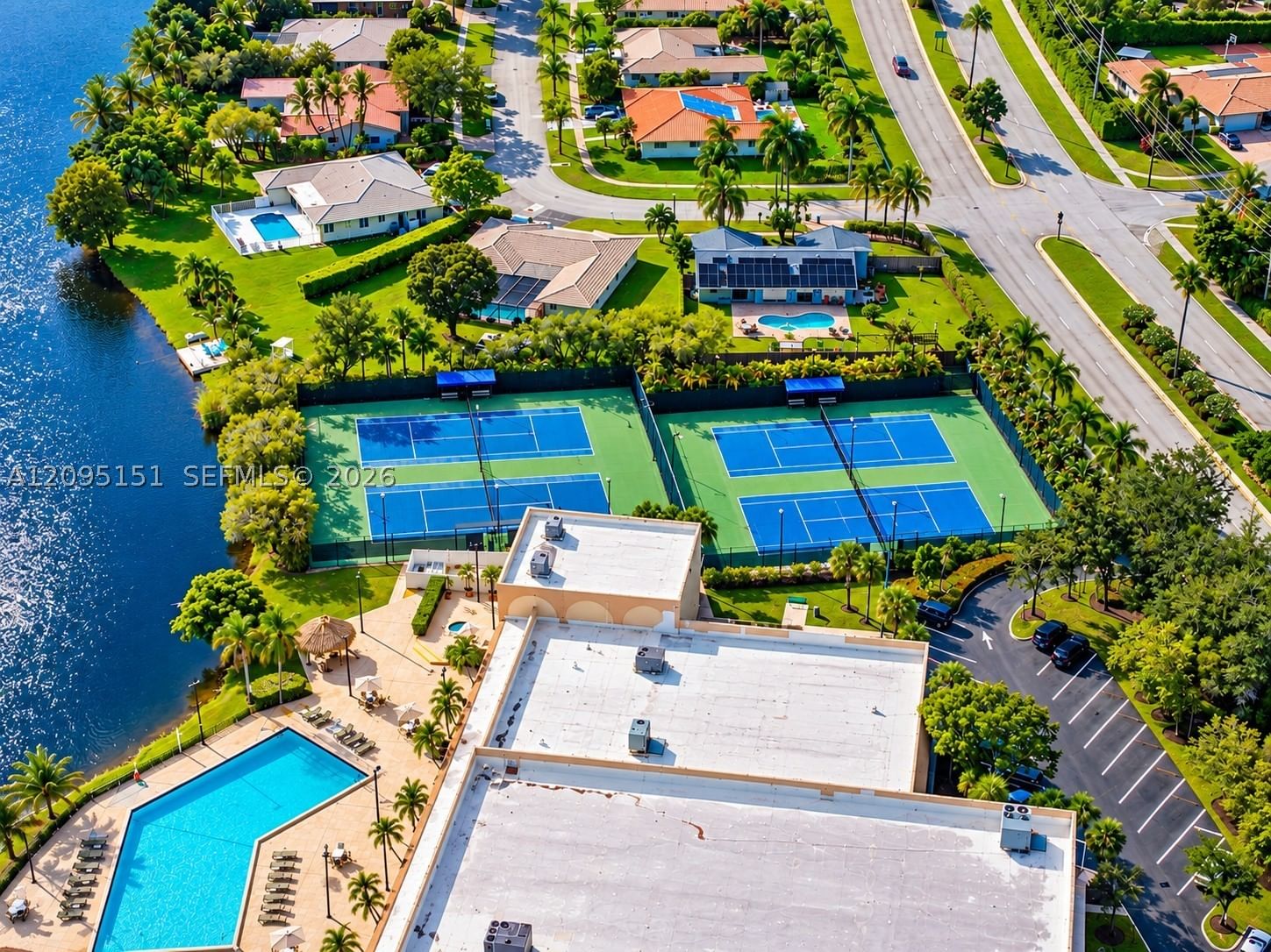 Real estate property located at 16273 Laurel Dr #7, Broward, Villas Of Bonaventure, Weston, FL