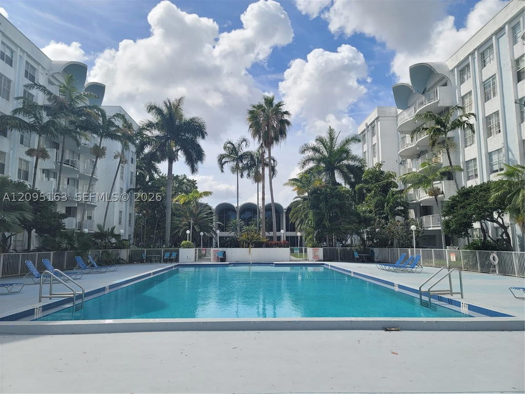 Real estate property located at 494 165th St Rd C-602, Miami-dade, Montecarlo Condo, Miami, FL