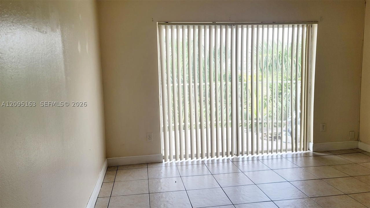 Real estate property located at 494 165th St Rd C-602, Miami-dade, Montecarlo Condo, Miami, FL