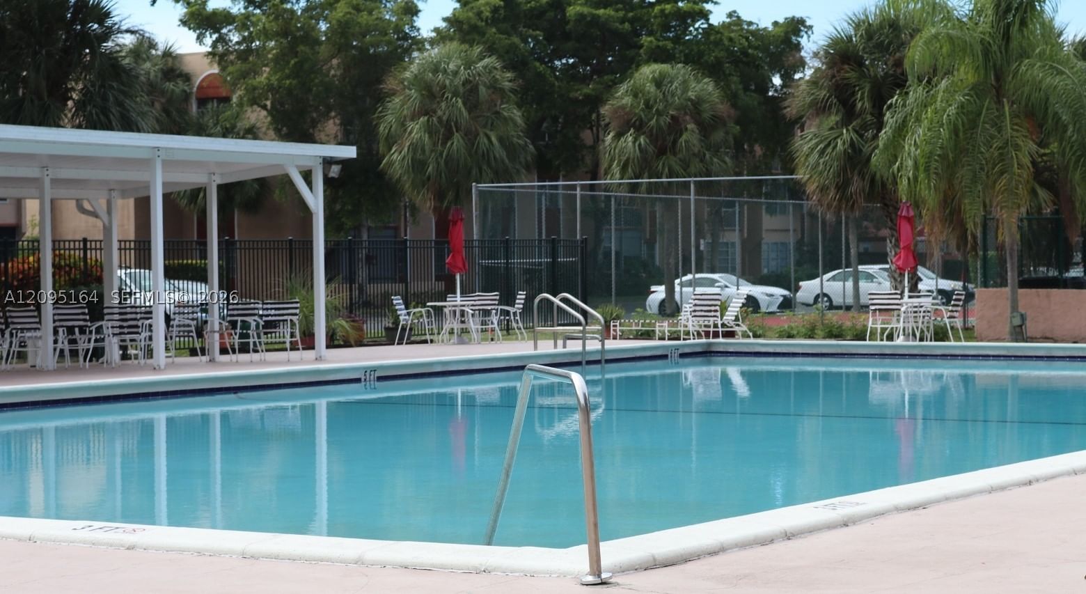Real estate property located at 8220 24th St #4304, Broward, Oakbrook Iv V Vi Vii Cond, North Lauderdale, FL
