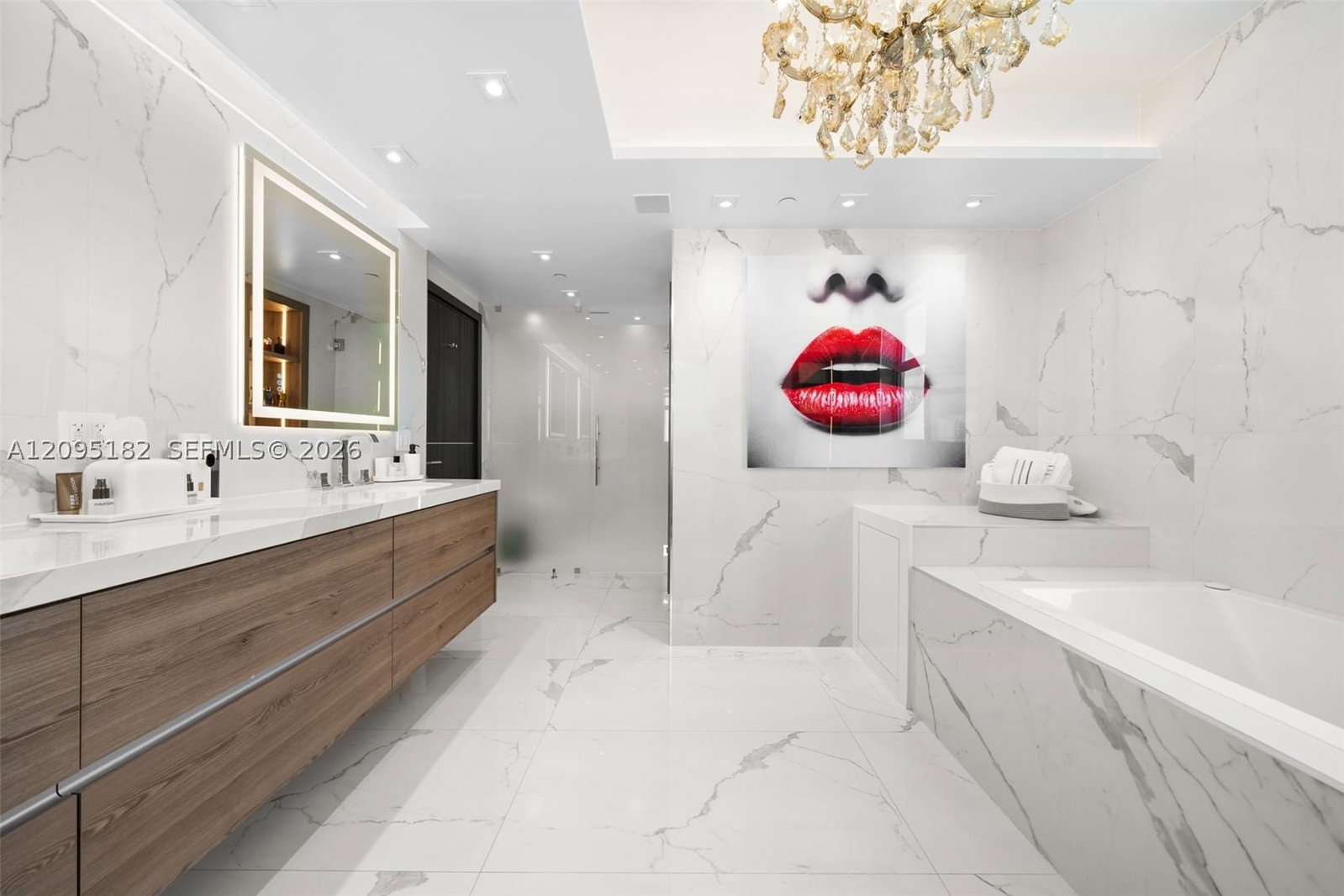 Real estate property located at 3301 183rd St #2001, Miami-dade, The Peninsula Ii Condo, Aventura, FL