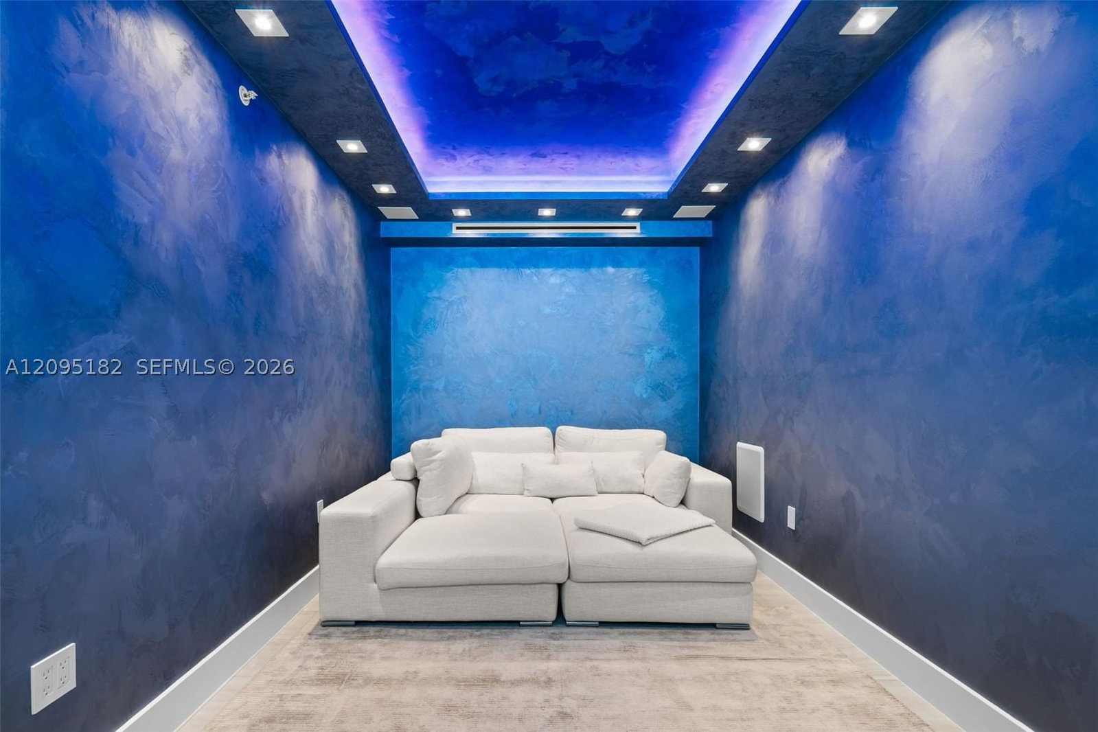 Real estate property located at 3301 183rd St #2001, Miami-dade, The Peninsula Ii Condo, Aventura, FL