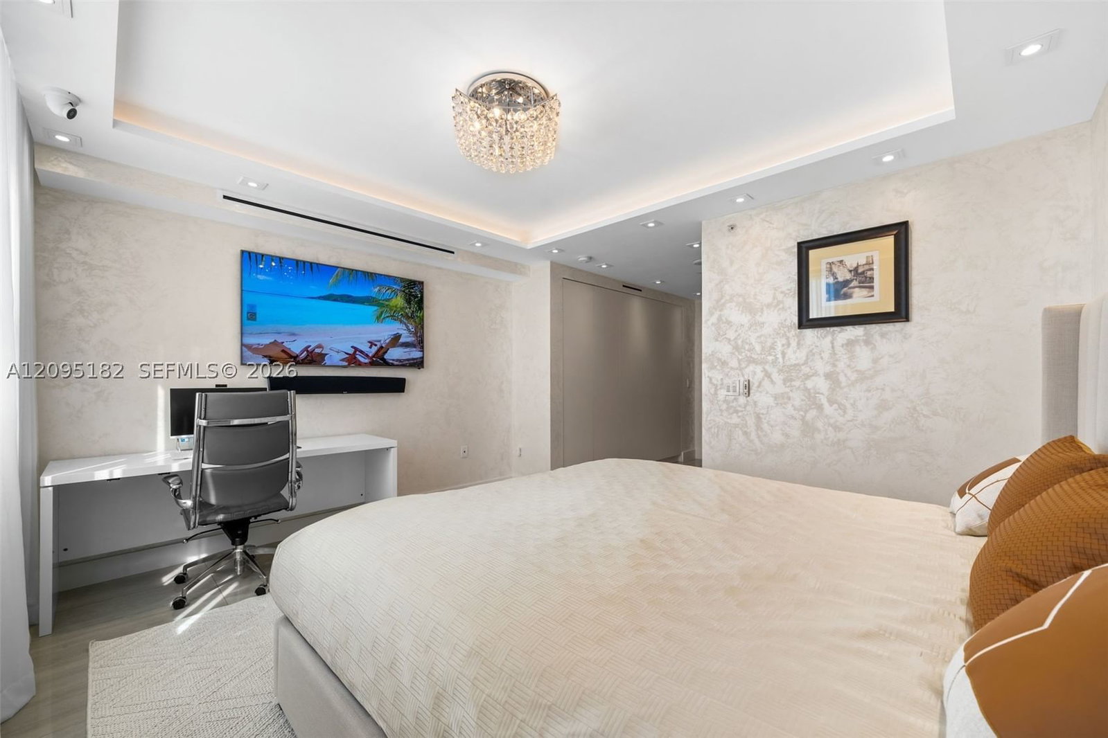 Real estate property located at 3301 183rd St #2001, Miami-dade, The Peninsula Ii Condo, Aventura, FL
