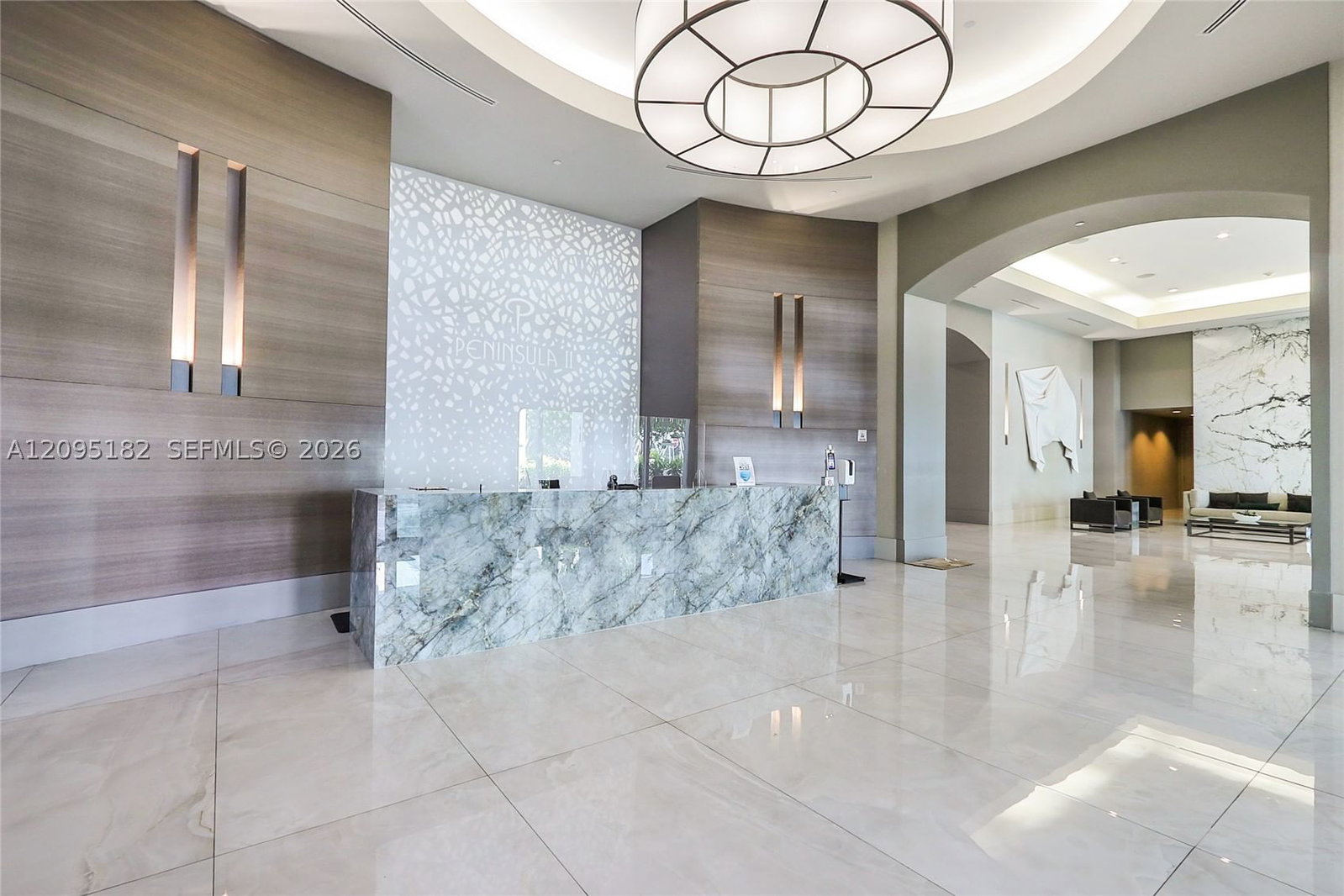 Real estate property located at 3301 183rd St #2001, Miami-dade, The Peninsula Ii Condo, Aventura, FL