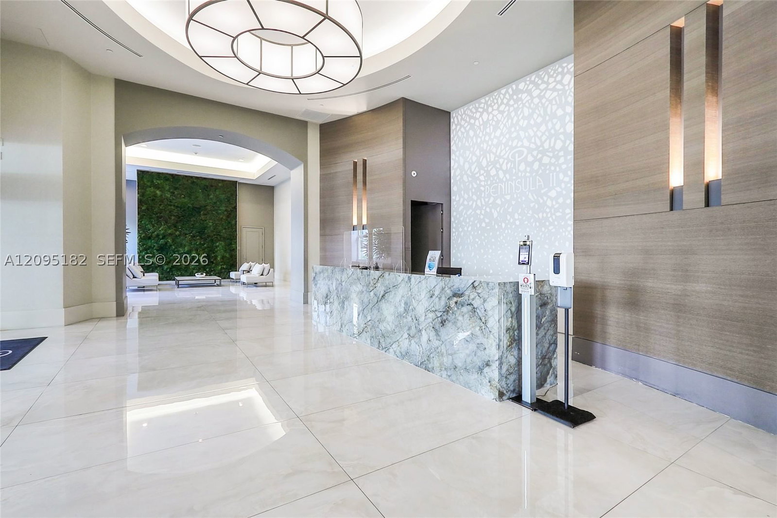 Real estate property located at 3301 183rd St #2001, Miami-dade, The Peninsula Ii Condo, Aventura, FL