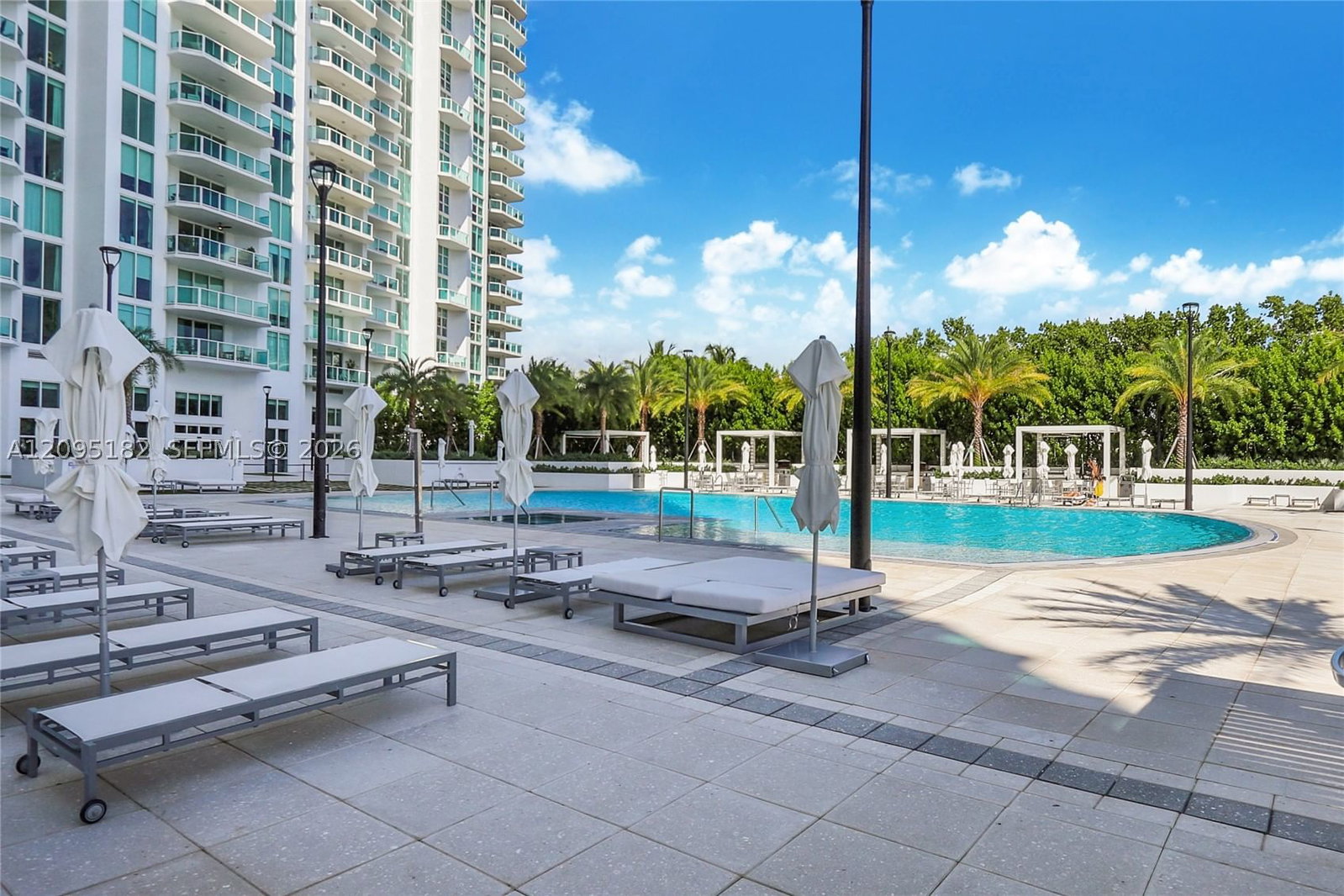 Real estate property located at 3301 183rd St #2001, Miami-dade, The Peninsula Ii Condo, Aventura, FL