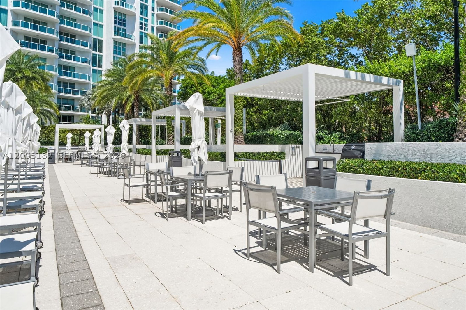 Real estate property located at 3301 183rd St #2001, Miami-dade, The Peninsula Ii Condo, Aventura, FL
