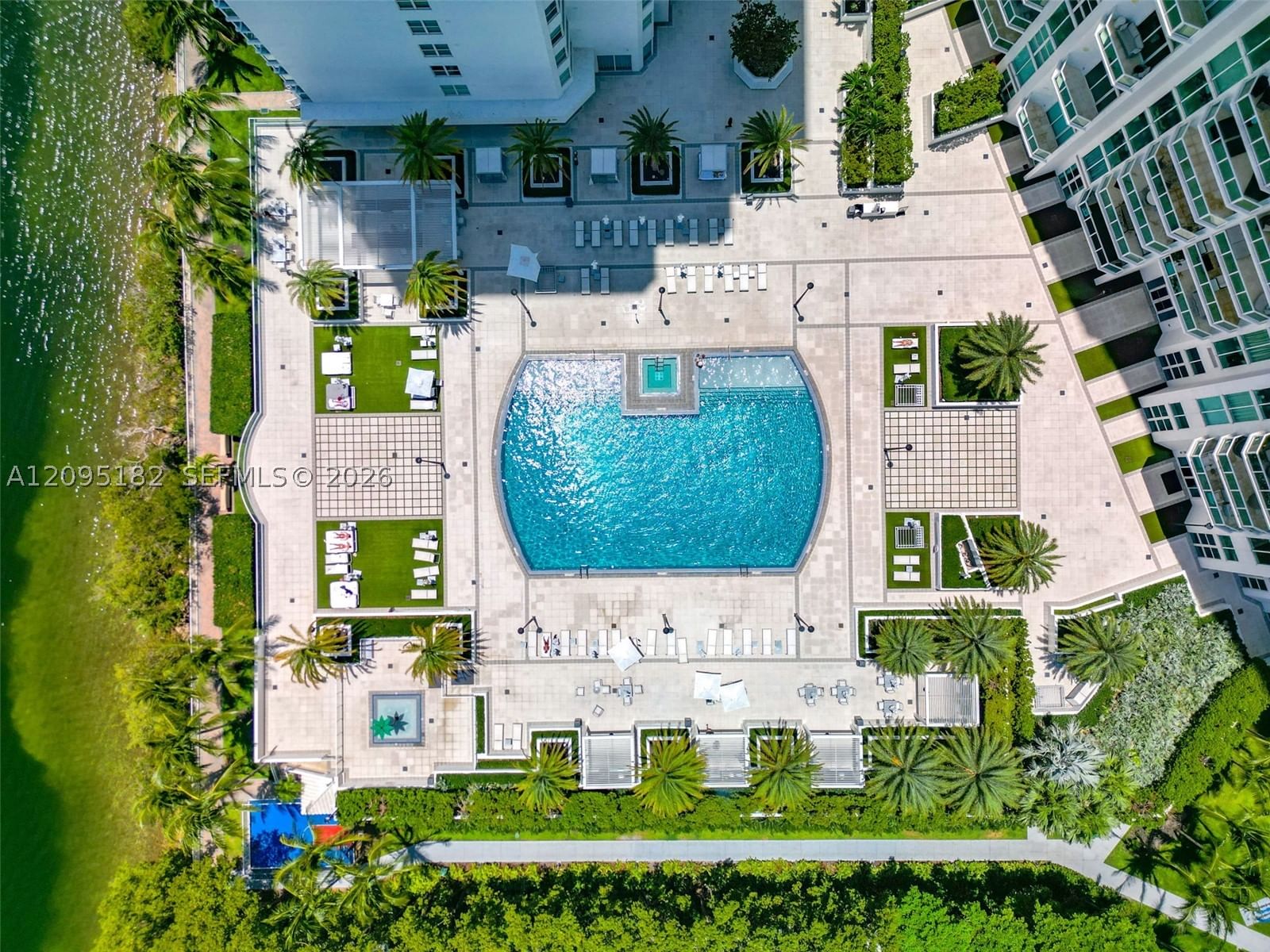 Real estate property located at 3301 183rd St #2001, Miami-dade, The Peninsula Ii Condo, Aventura, FL