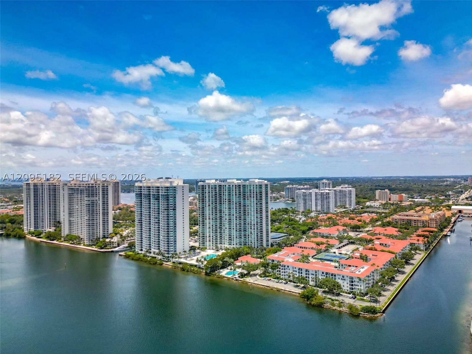 Real estate property located at 3301 183rd St #2001, Miami-dade, The Peninsula Ii Condo, Aventura, FL