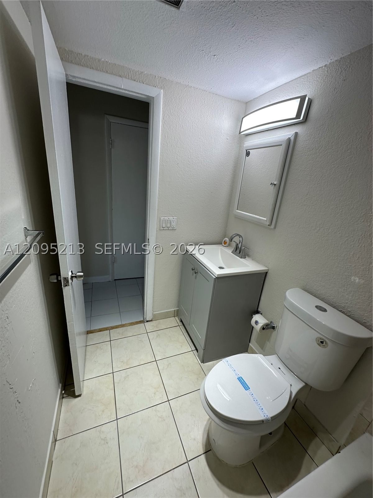 Real estate property located at 2918 Funston St #33B, Broward, Town Colony Condo, Hollywood, FL