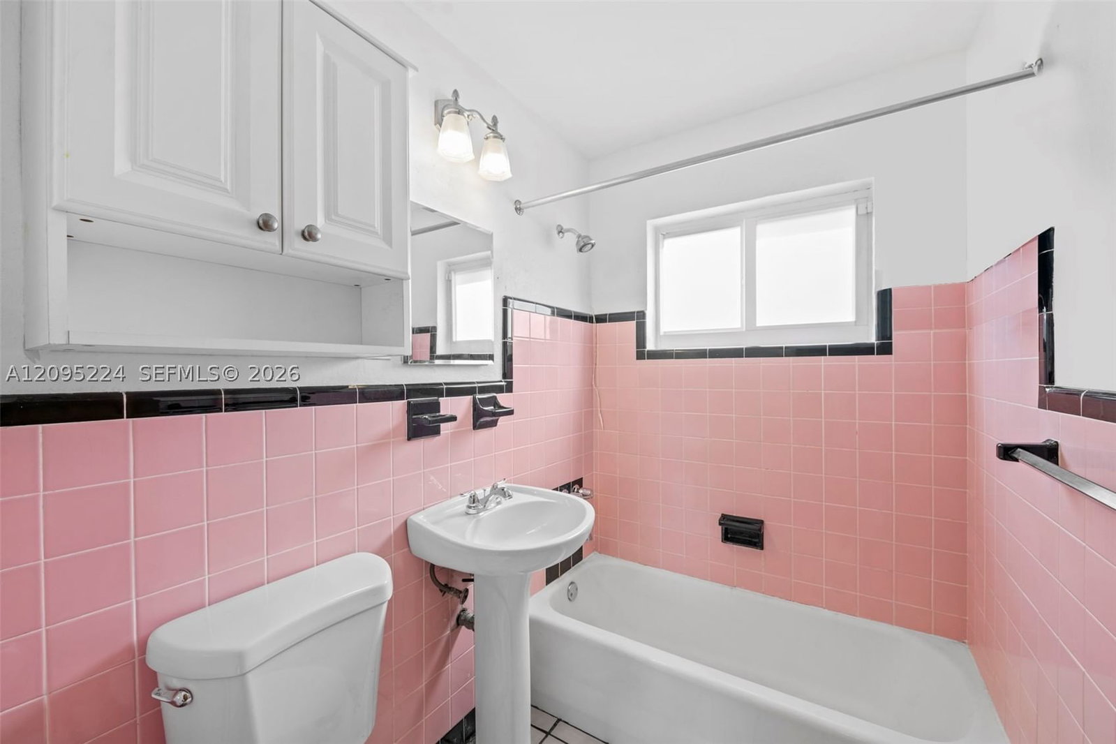 Real estate property located at 3711 39th Ave, Broward, Lake Forest Sec 2, West Park, FL