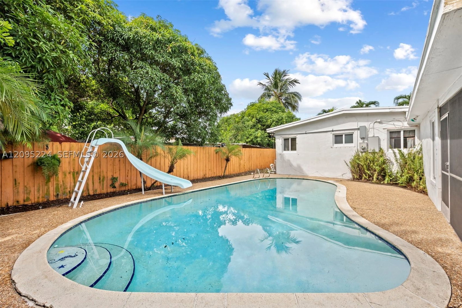 Real estate property located at 3711 39th Ave, Broward, Lake Forest Sec 2, West Park, FL