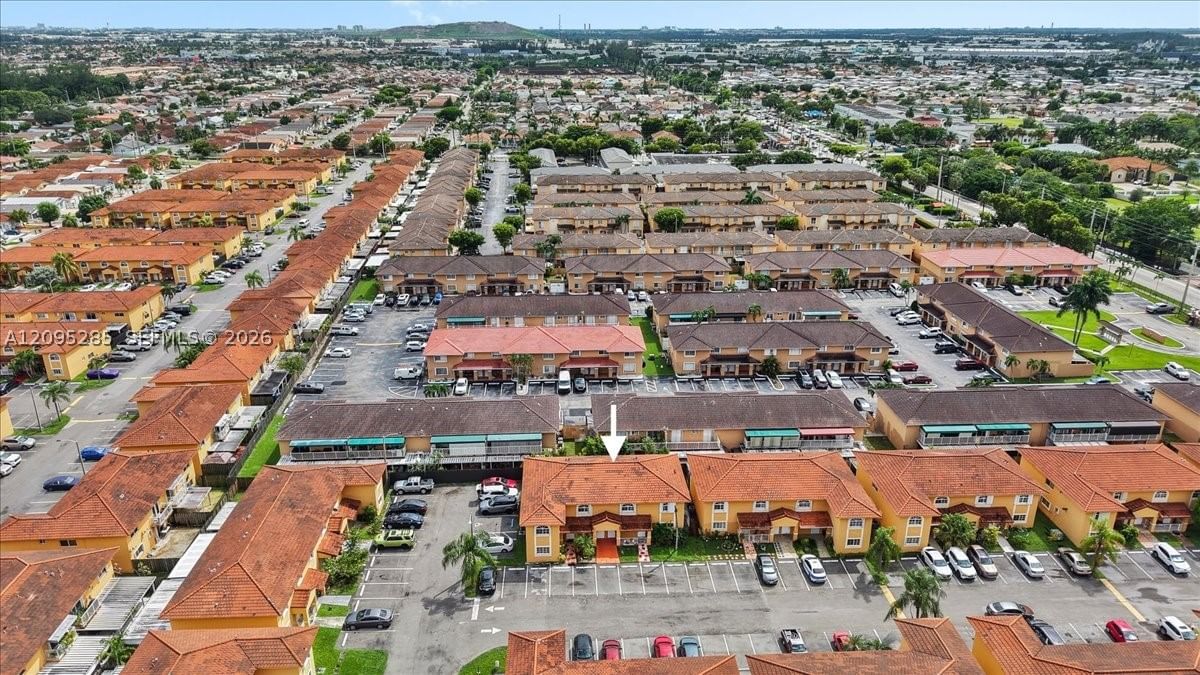 Real estate property located at 3554 80th St #202, Miami-dade, El Prado Xv Condo, Hialeah, FL
