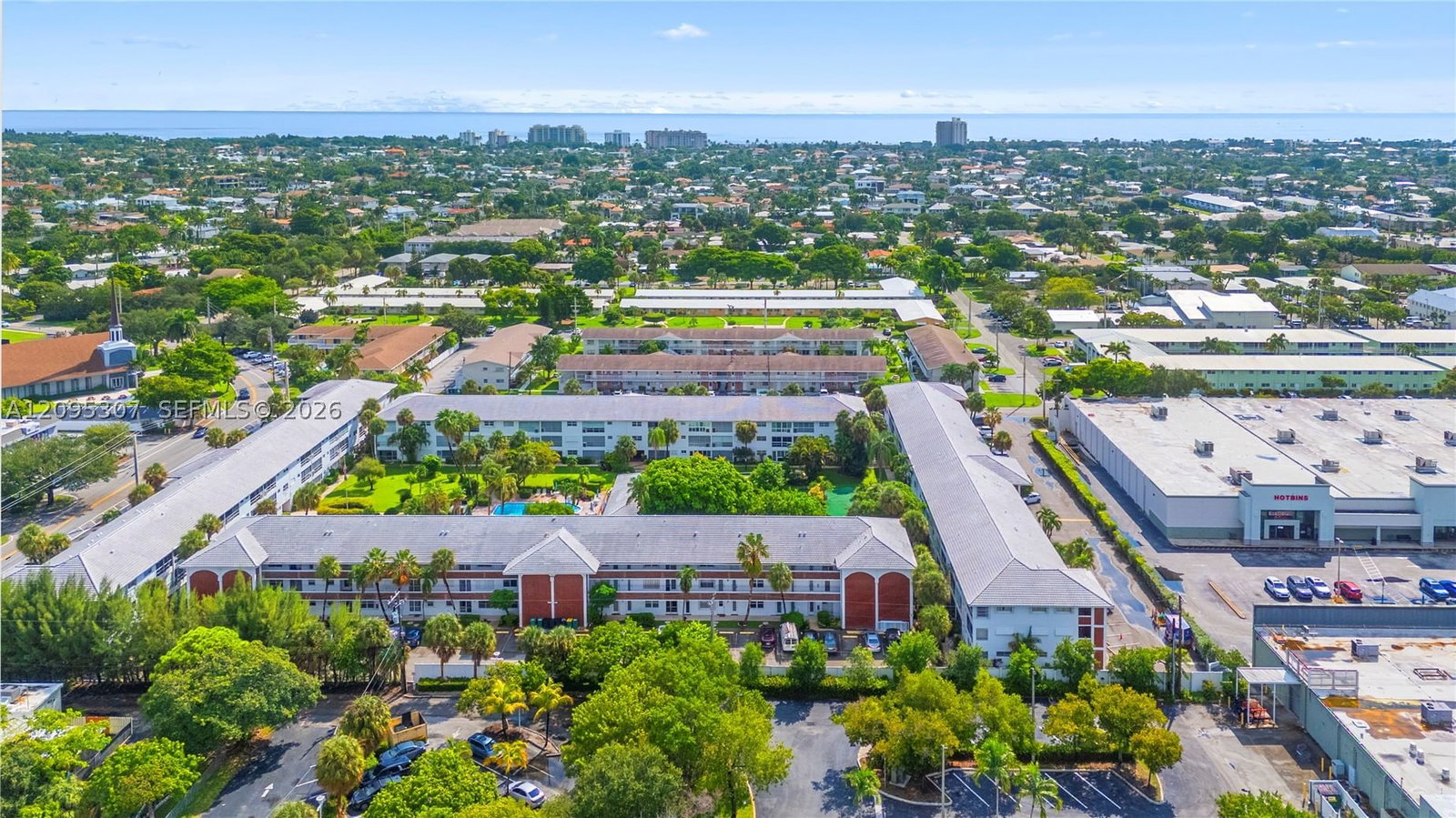Real estate property located at 2050 39th ST W112, Broward, Lighthouse Point Gardens, Lighthouse Point, FL