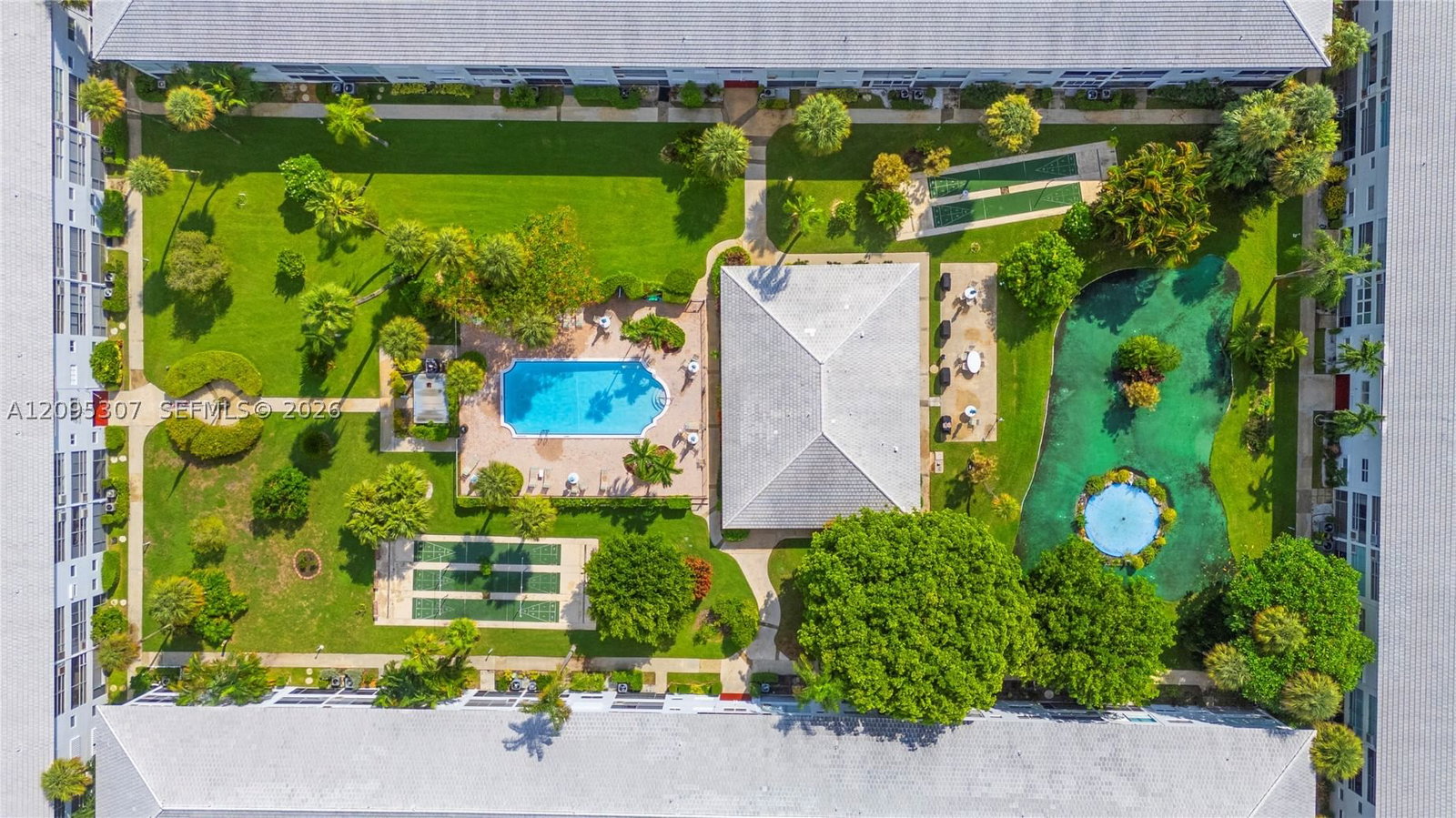 Real estate property located at 2050 39th ST W112, Broward, Lighthouse Point Gardens, Lighthouse Point, FL