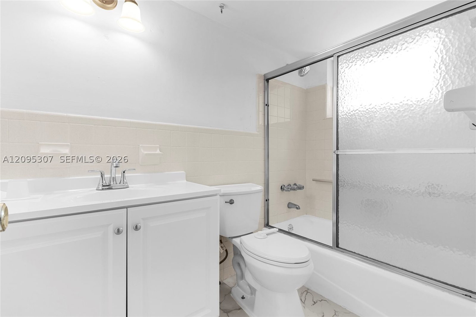 Real estate property located at 2050 39th ST W112, Broward, Lighthouse Point Gardens, Lighthouse Point, FL
