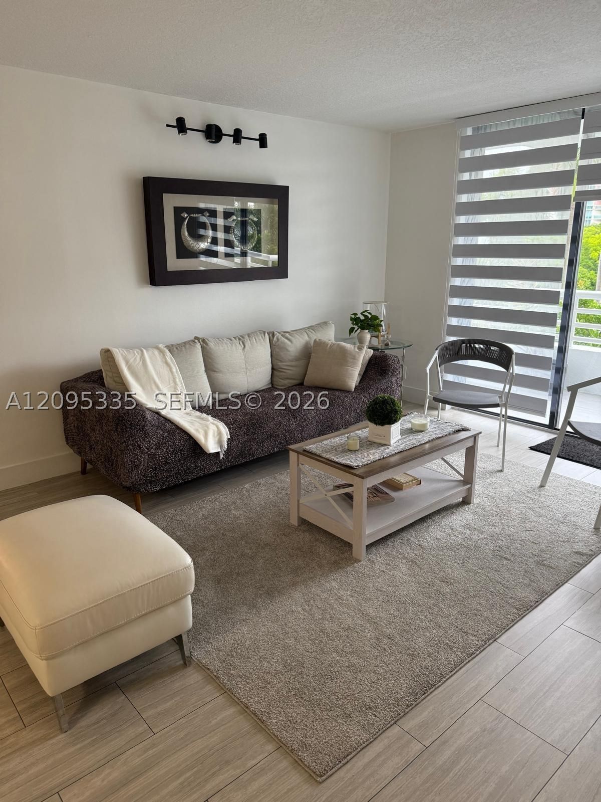 Real estate property located at 3300 192nd St #414, Miami-dade, Parc Central Aventura Eas, Aventura, FL