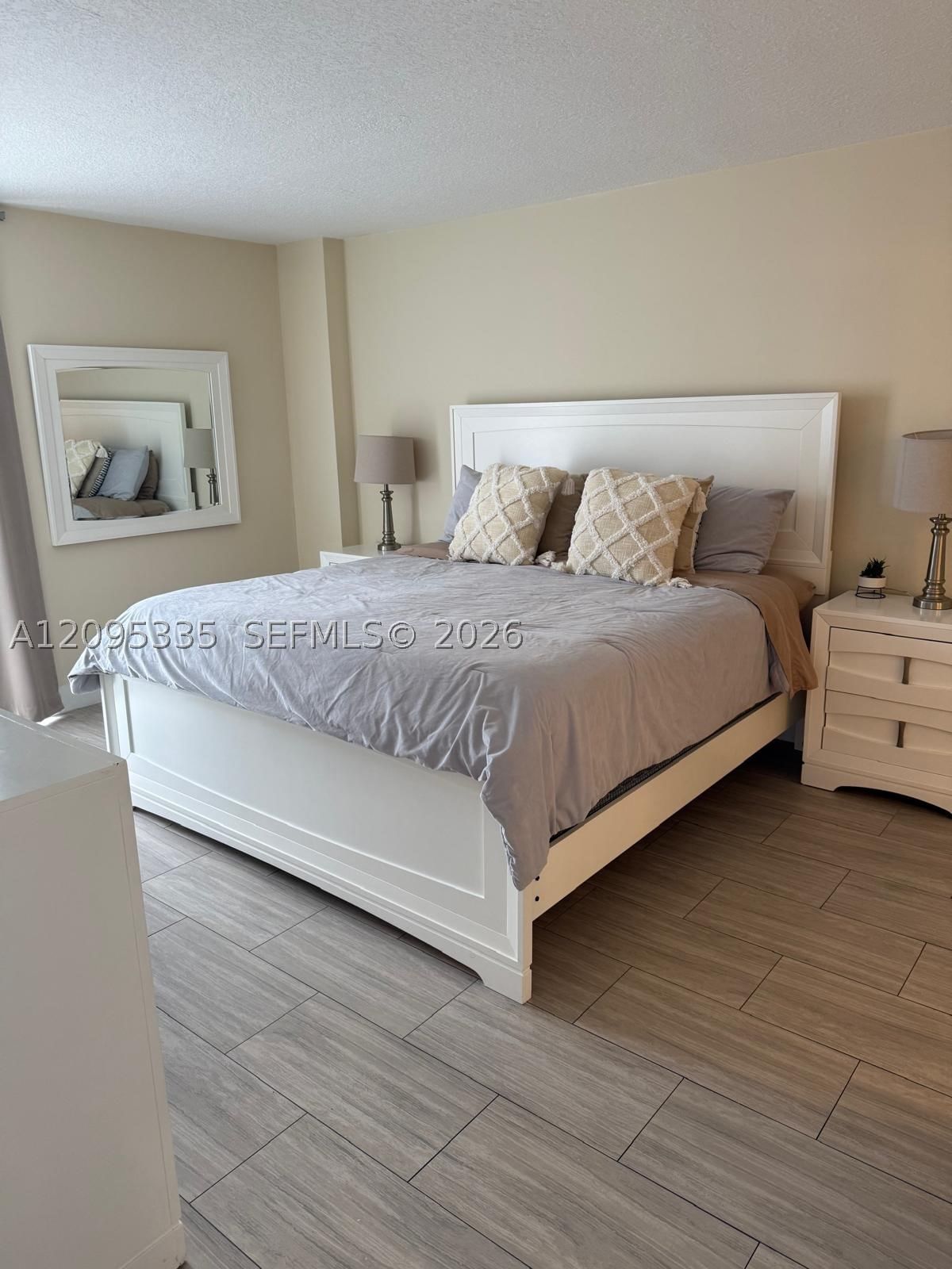 Real estate property located at 3300 192nd St #414, Miami-dade, Parc Central Aventura Eas, Aventura, FL