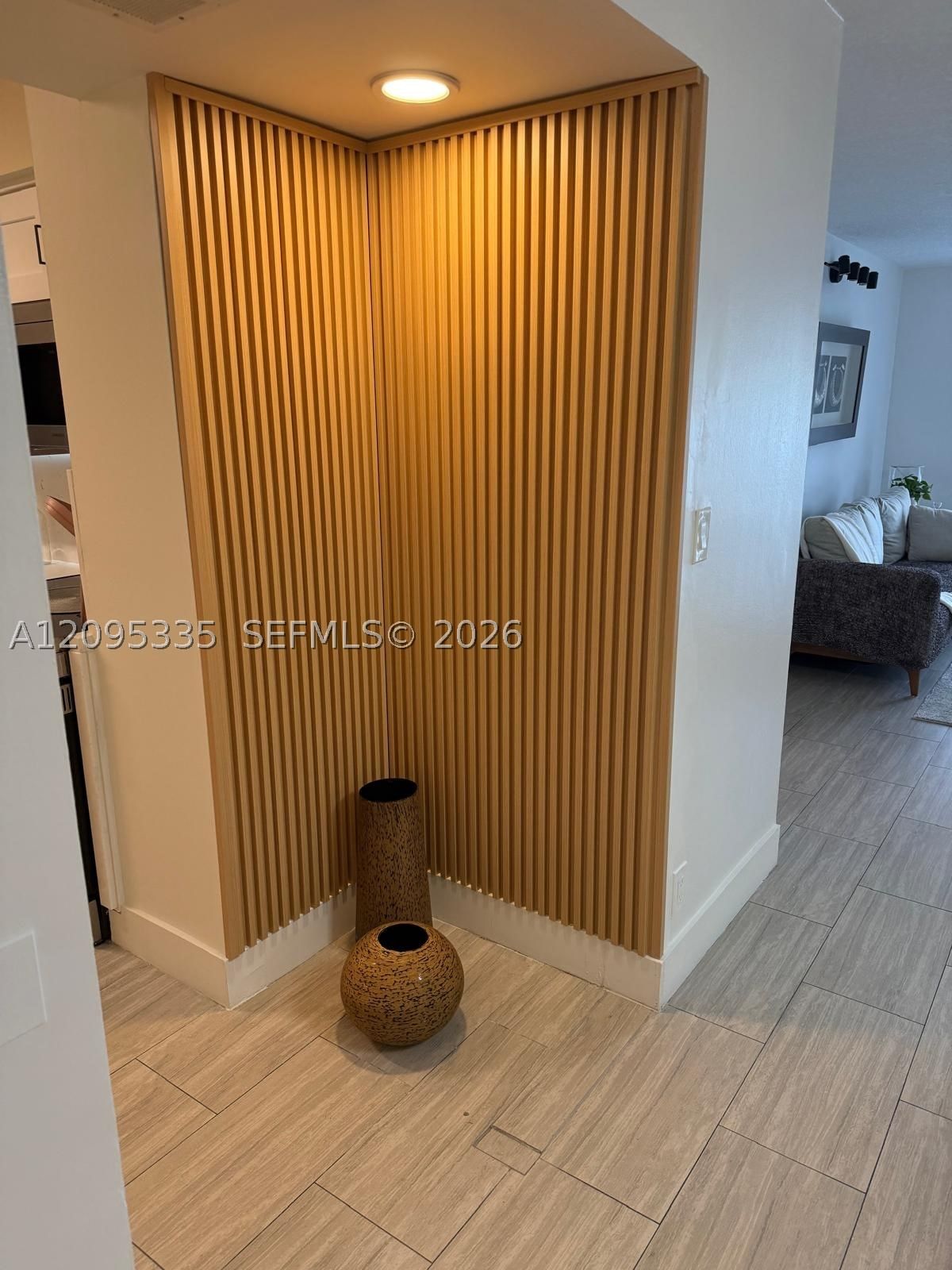 Real estate property located at 3300 192nd St #414, Miami-dade, Parc Central Aventura Eas, Aventura, FL