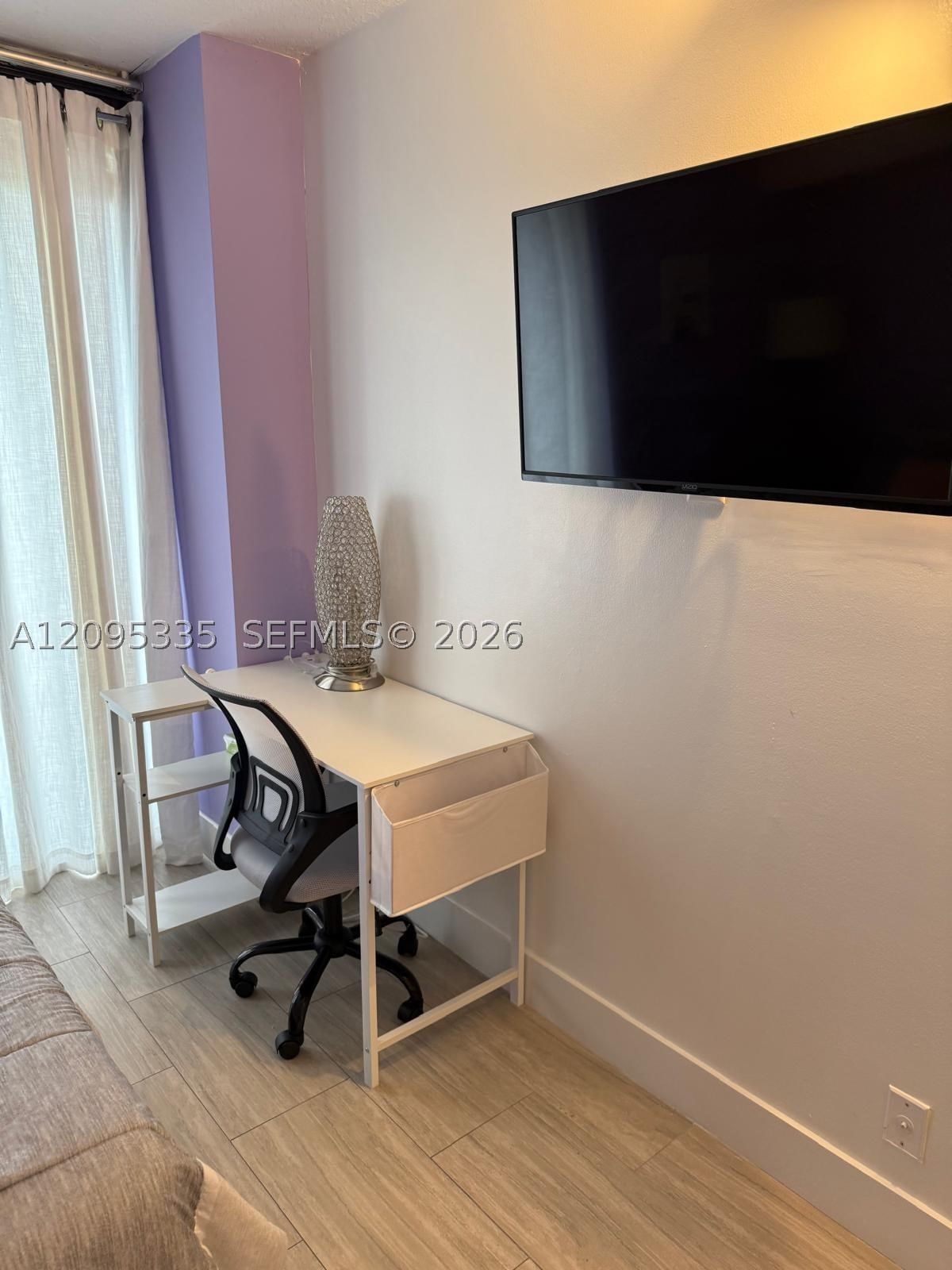 Real estate property located at 3300 192nd St #414, Miami-dade, Parc Central Aventura Eas, Aventura, FL