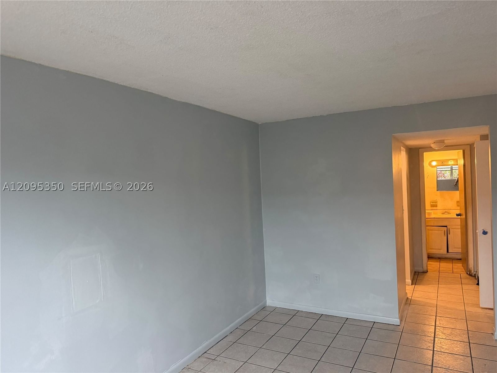 Real estate property located at 3710 21st St #109, Broward, Sunset Hills I Condominiu, Lauderdale Lakes, FL