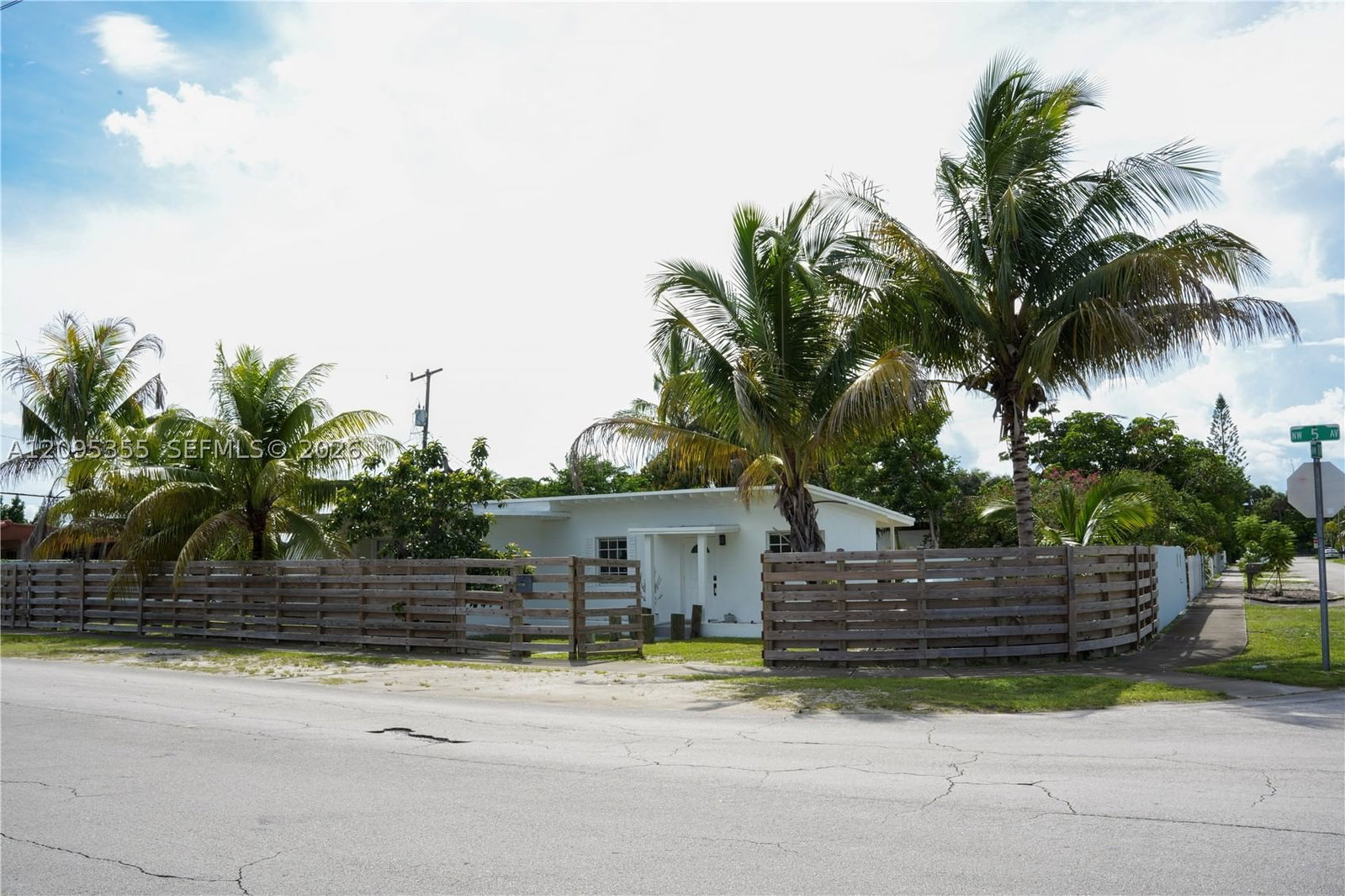 Real estate property located at 11720 5th Ave, Miami-dade, Rev Pl Of Bay View Terr, Miami, FL