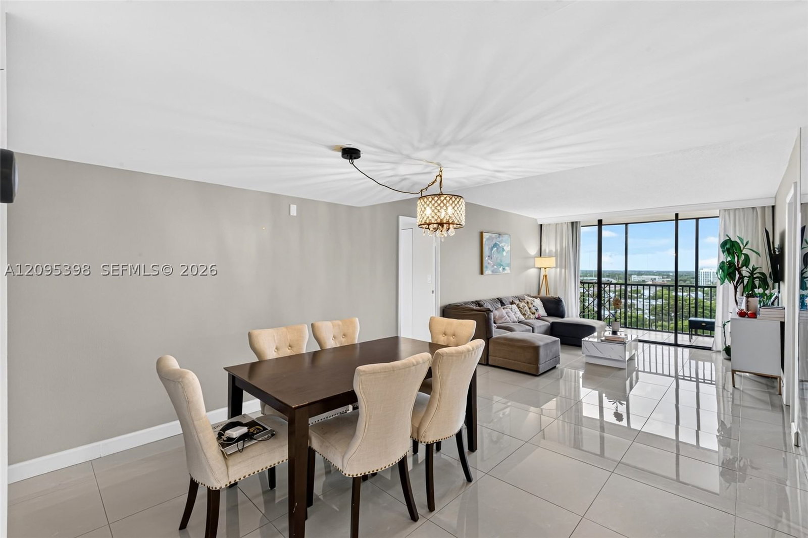 Real estate property located at 20335 Country Club Dr #1402, Miami-dade, Coronado Condo- Tower Ii, Aventura, FL
