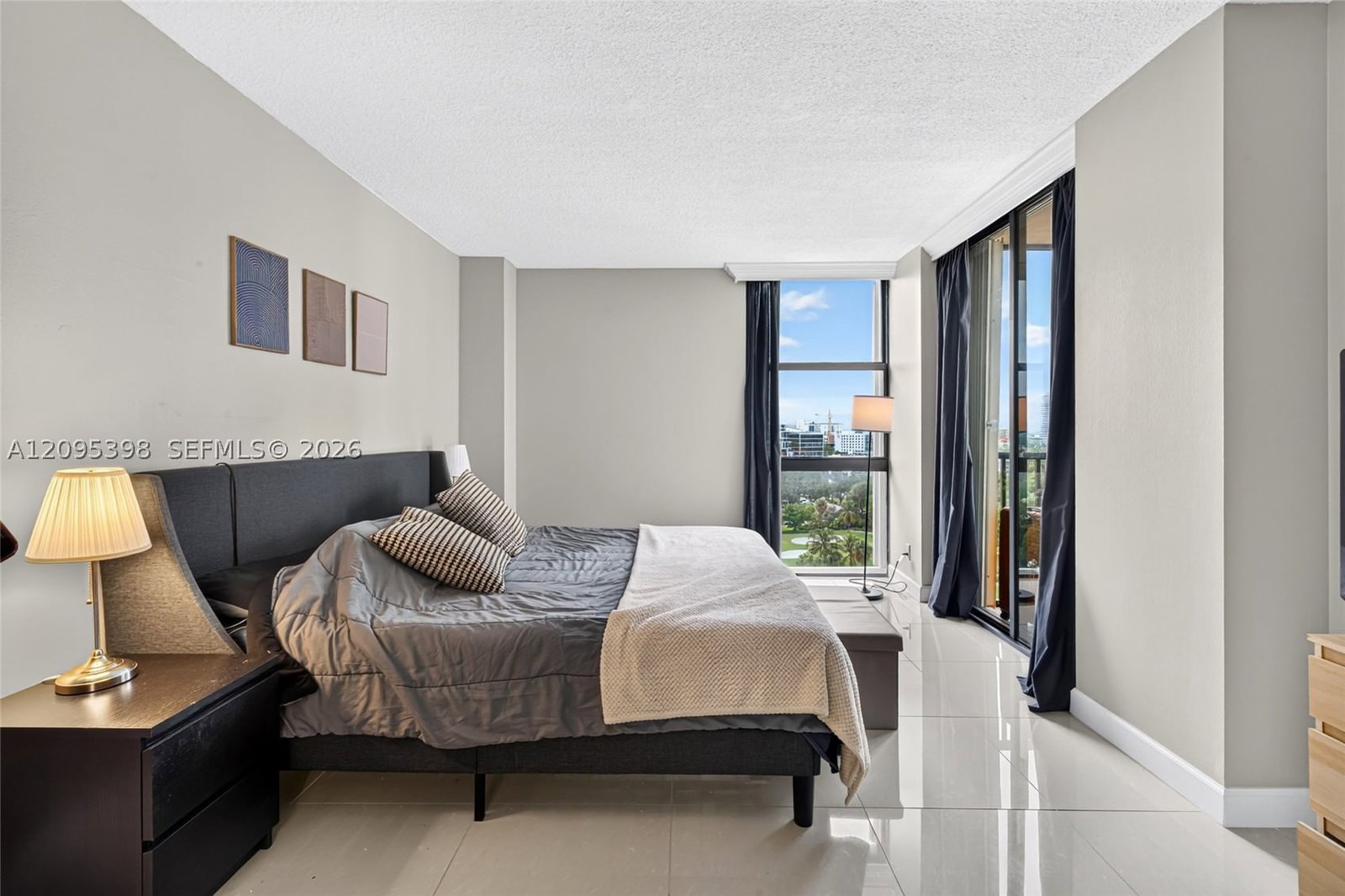 Real estate property located at 20335 Country Club Dr #1402, Miami-dade, Coronado Condo- Tower Ii, Aventura, FL
