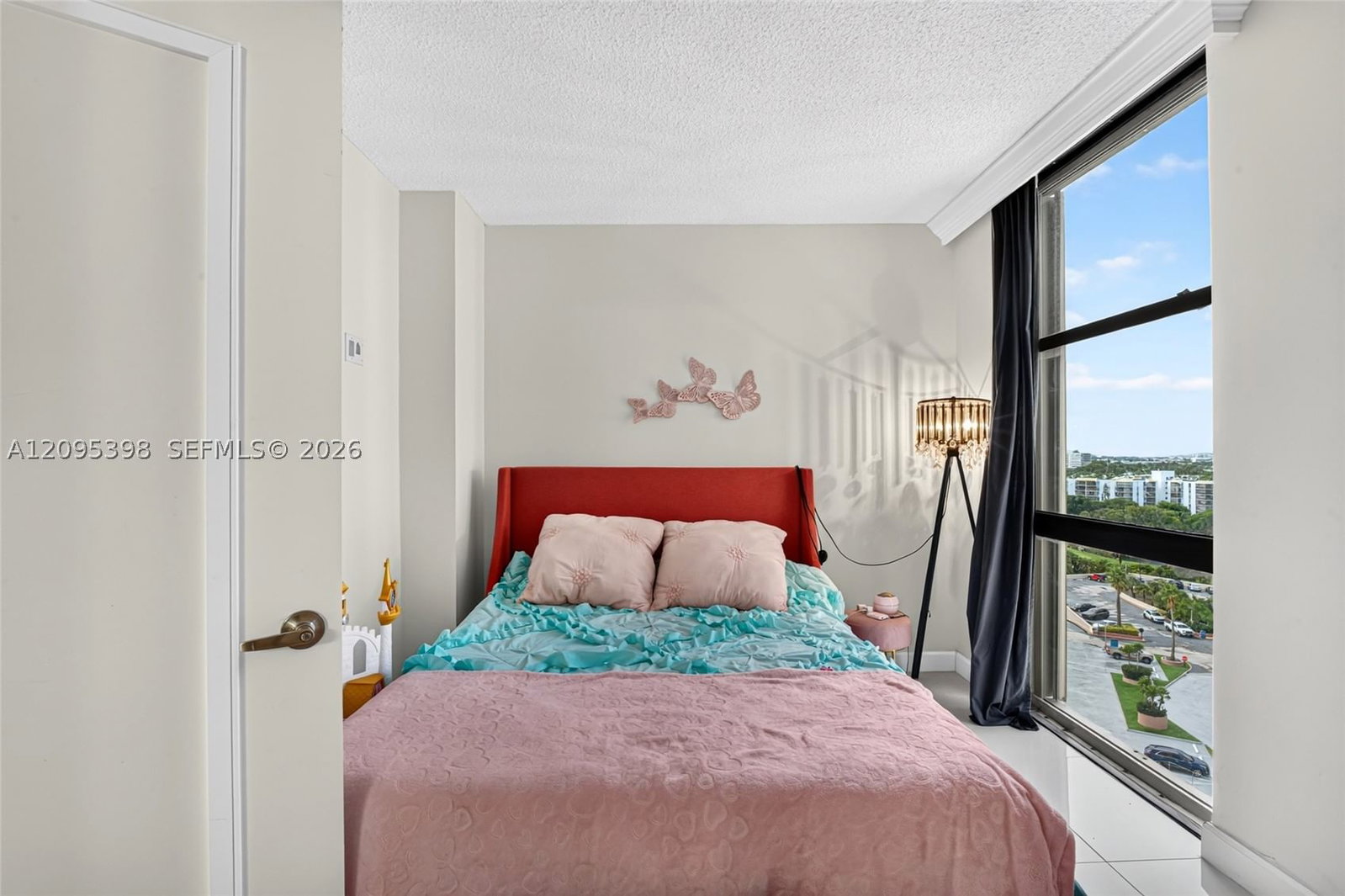 Real estate property located at 20335 Country Club Dr #1402, Miami-dade, Coronado Condo- Tower Ii, Aventura, FL