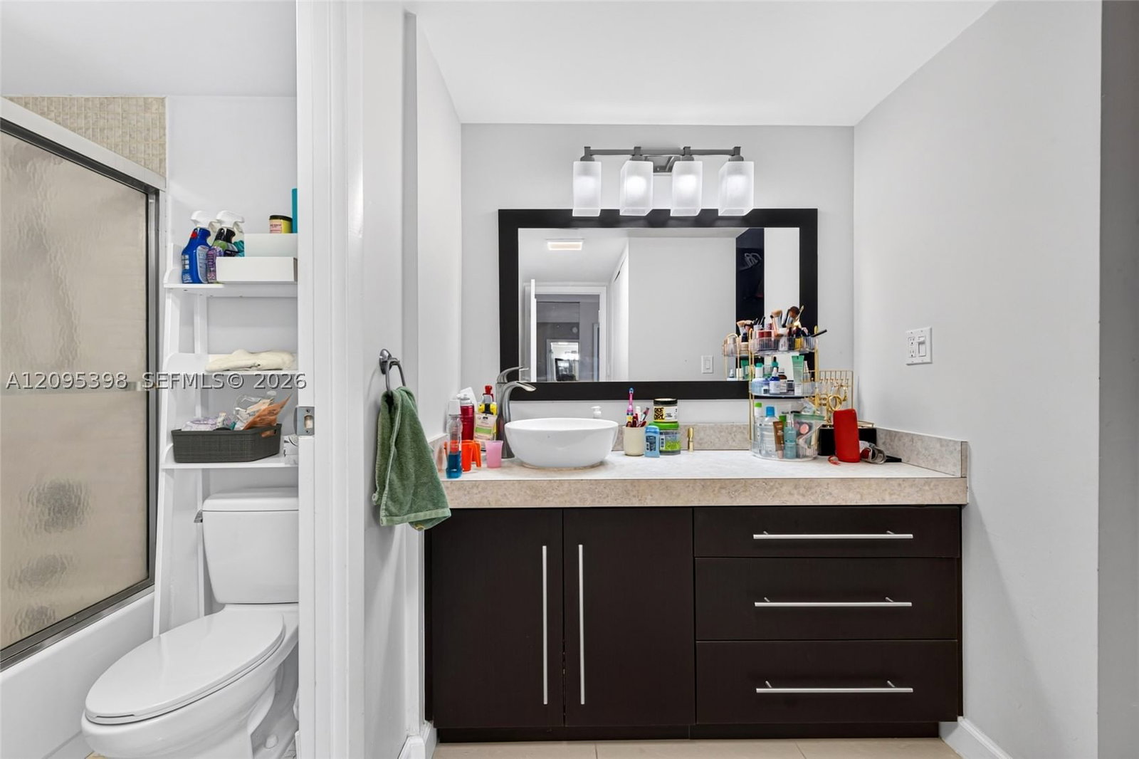 Real estate property located at 20335 Country Club Dr #1402, Miami-dade, Coronado Condo- Tower Ii, Aventura, FL