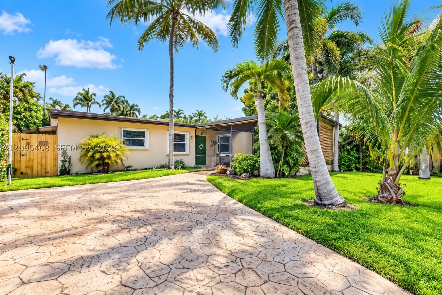 Real estate property located at 7140 Meade St, Broward, Driftwood Acres No 16, Hollywood, FL