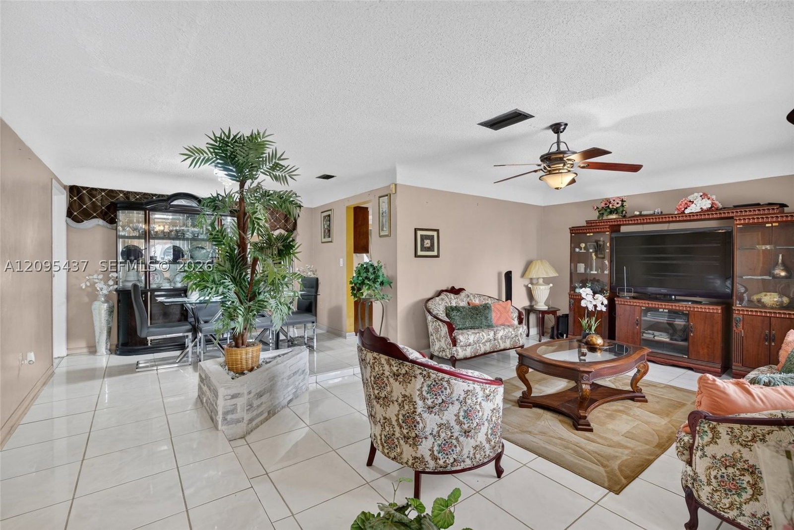 Real estate property located at 8508 Long Acre Dr, Broward, Knolls 1st Section, Miramar, FL