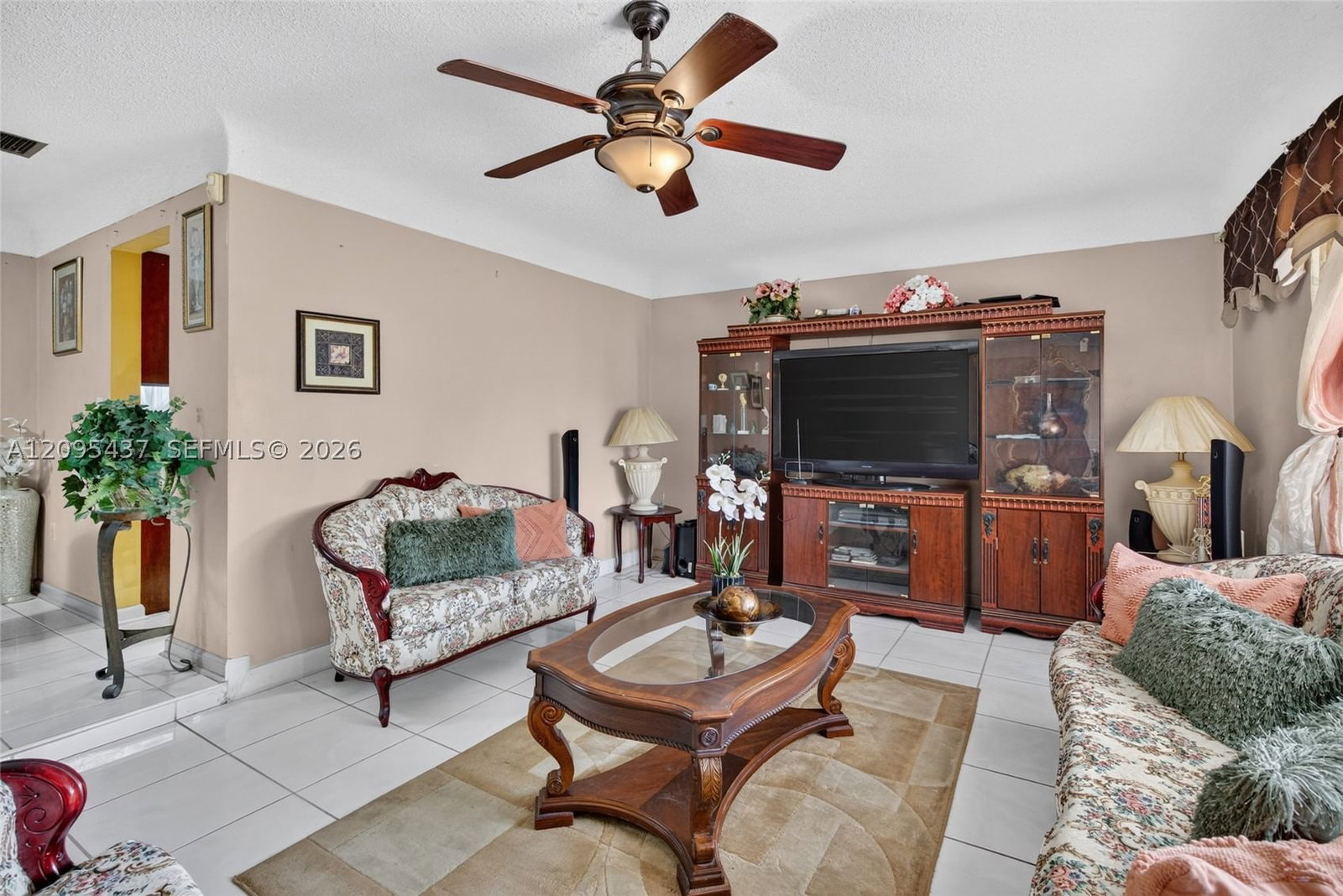 Real estate property located at 8508 Long Acre Dr, Broward, Knolls 1st Section, Miramar, FL