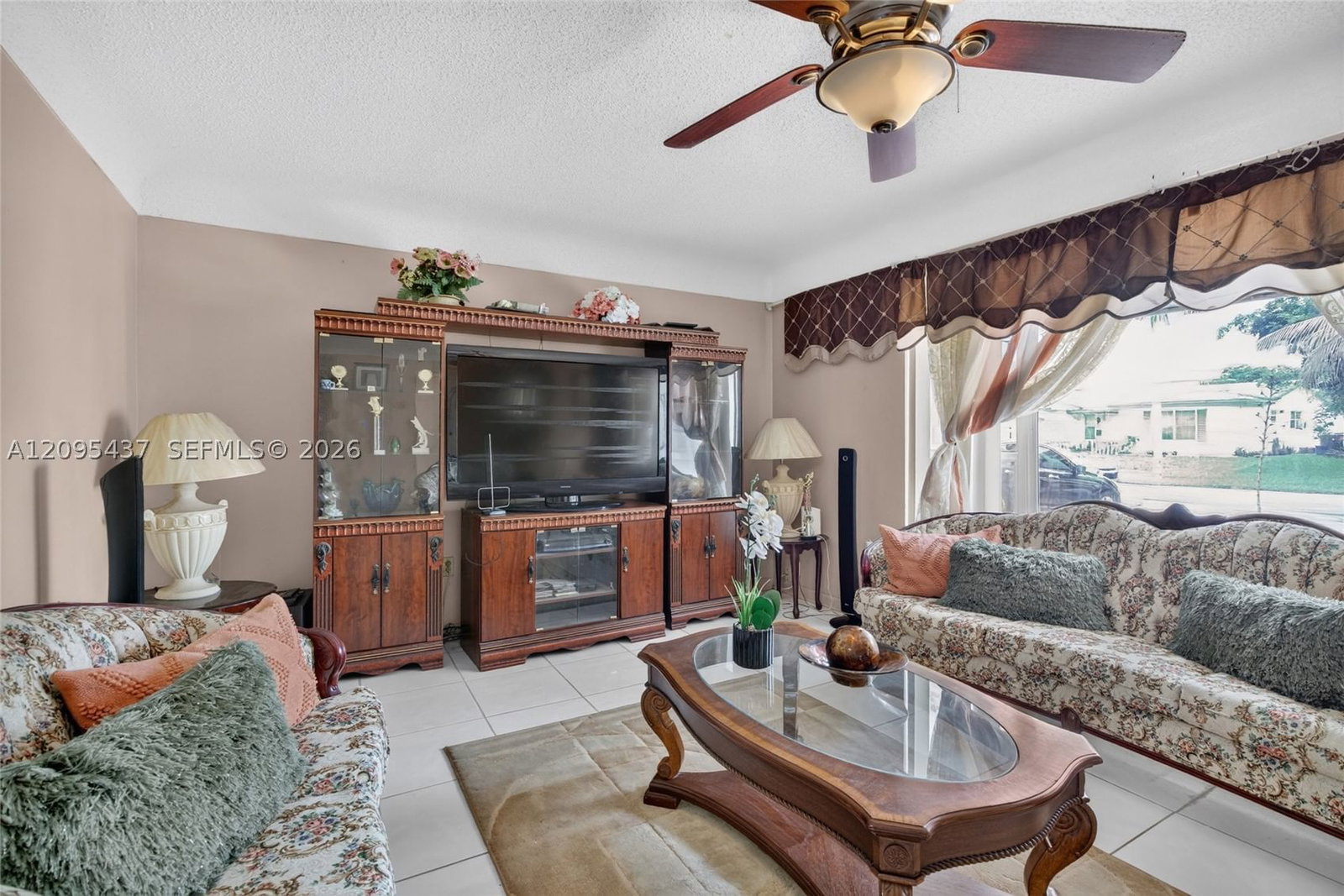Real estate property located at 8508 Long Acre Dr, Broward, Knolls 1st Section, Miramar, FL