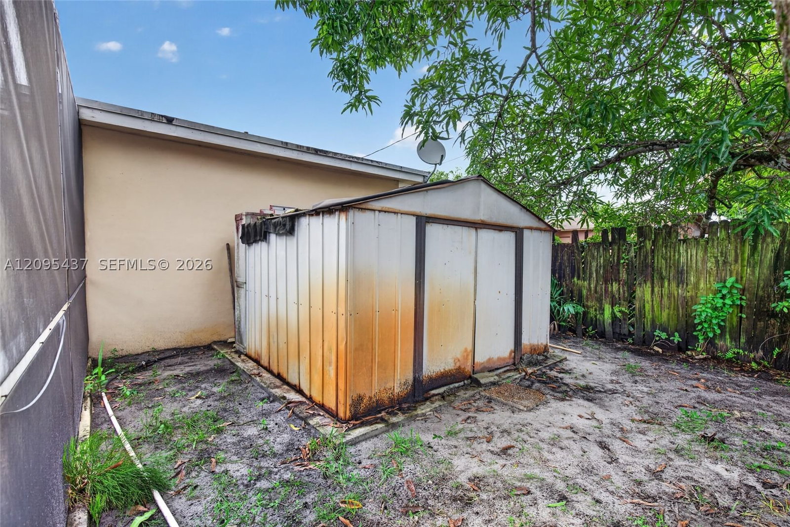 Real estate property located at 8508 Long Acre Dr, Broward, Knolls 1st Section, Miramar, FL