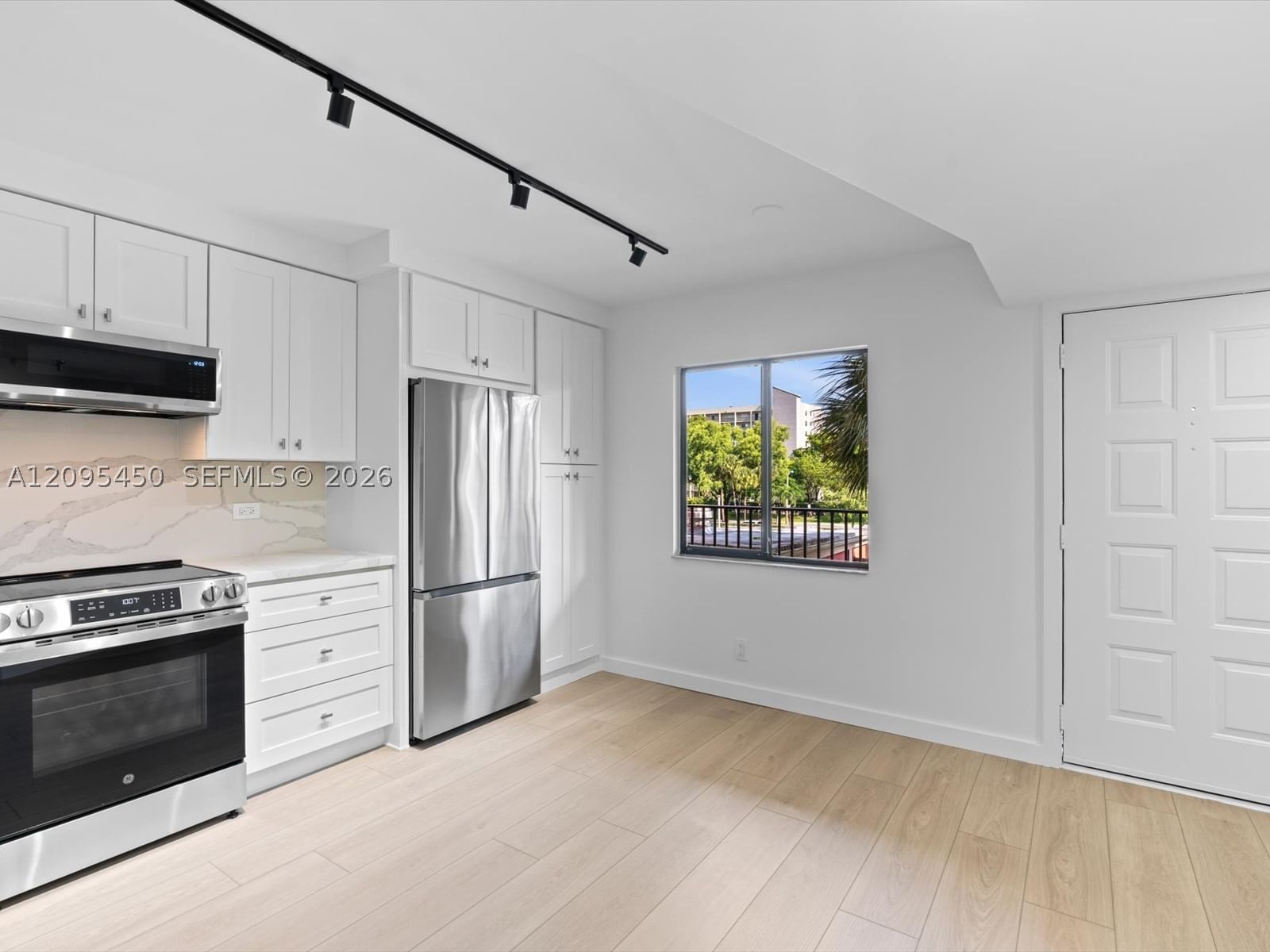 Real estate property located at 2200 Cypress Bend Dr #303, Broward, Cypress Bend Condominium, Pompano Beach, FL