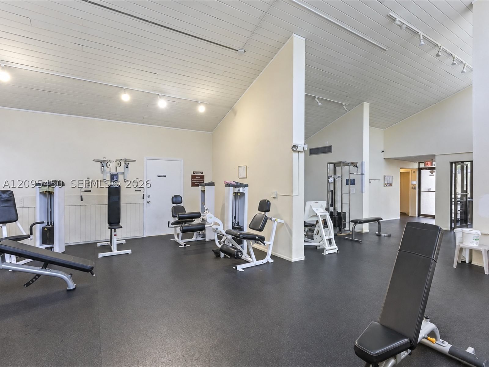 Real estate property located at 2200 Cypress Bend Dr #303, Broward, Cypress Bend Condominium, Pompano Beach, FL
