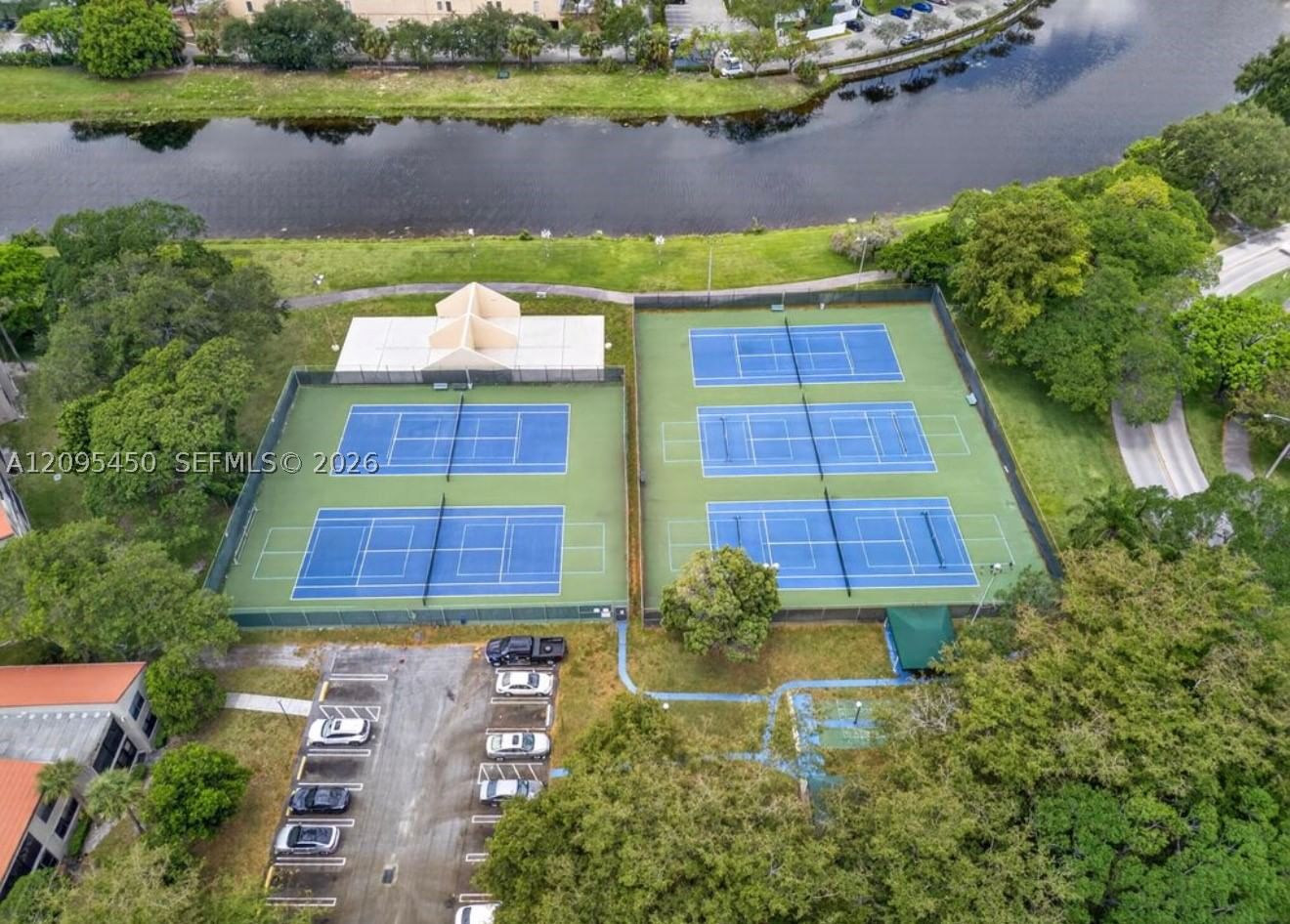 Real estate property located at 2200 Cypress Bend Dr #303, Broward, Cypress Bend Condominium, Pompano Beach, FL